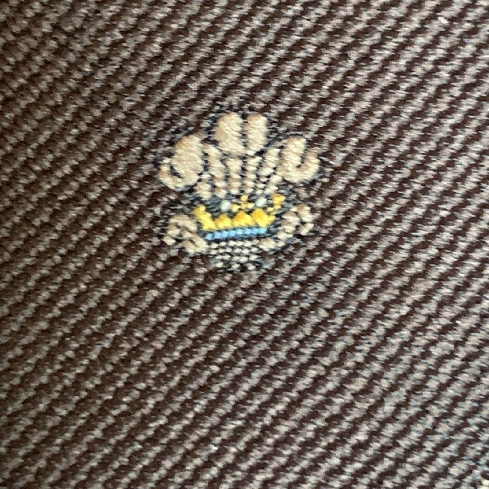 Bill Blass 60’s Bill Blass Prince of Wales 3 feathers crown royal tie Size ONE SIZE - 3 Thumbnail