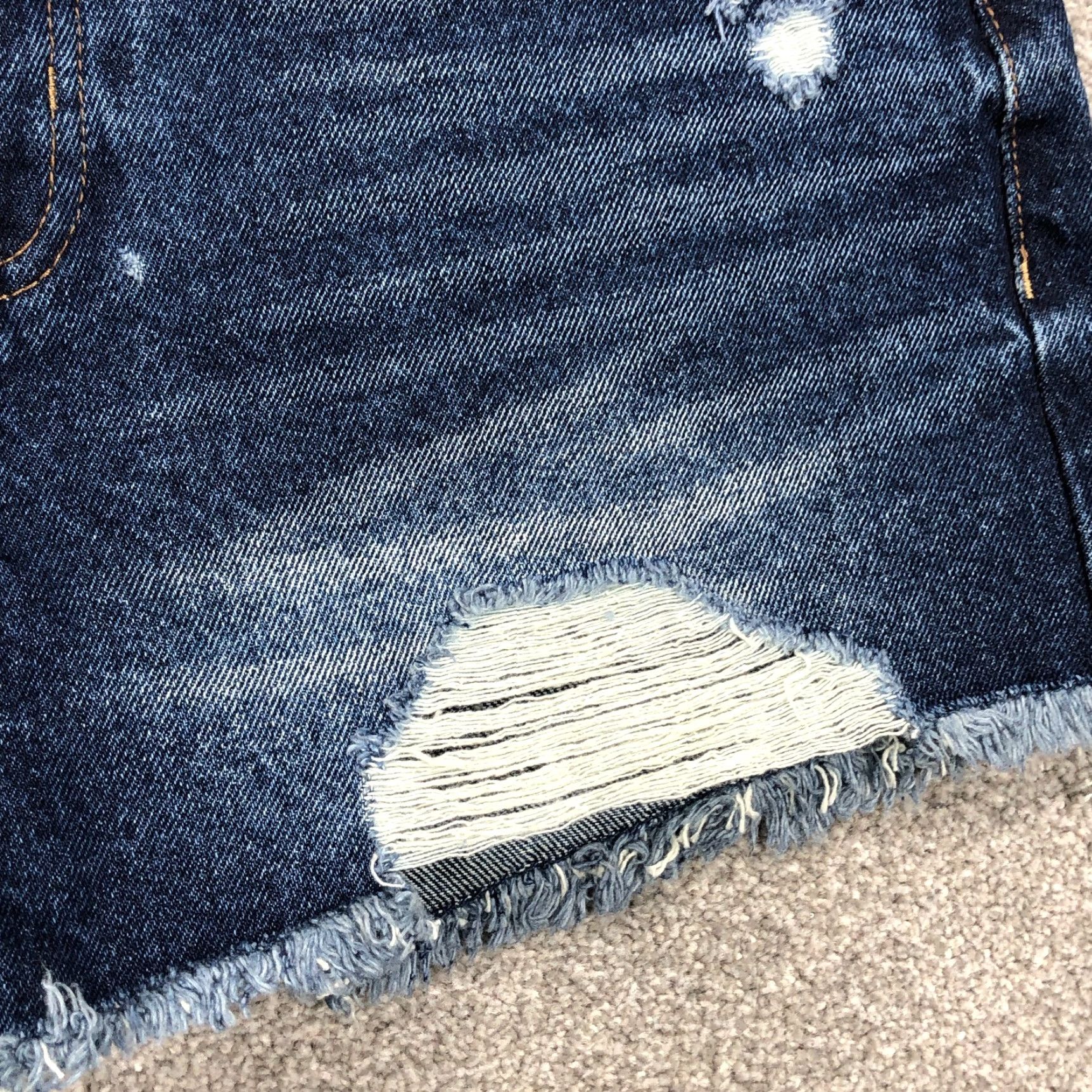 Vintage Vanilla Star Denim Shorts Women 3 Cut Off Mid Rise Dark Wash Distressed Holes Pocket Zipper Button Casual Modern Festival Size 26" / US 2 / IT 38 - 3 Thumbnail