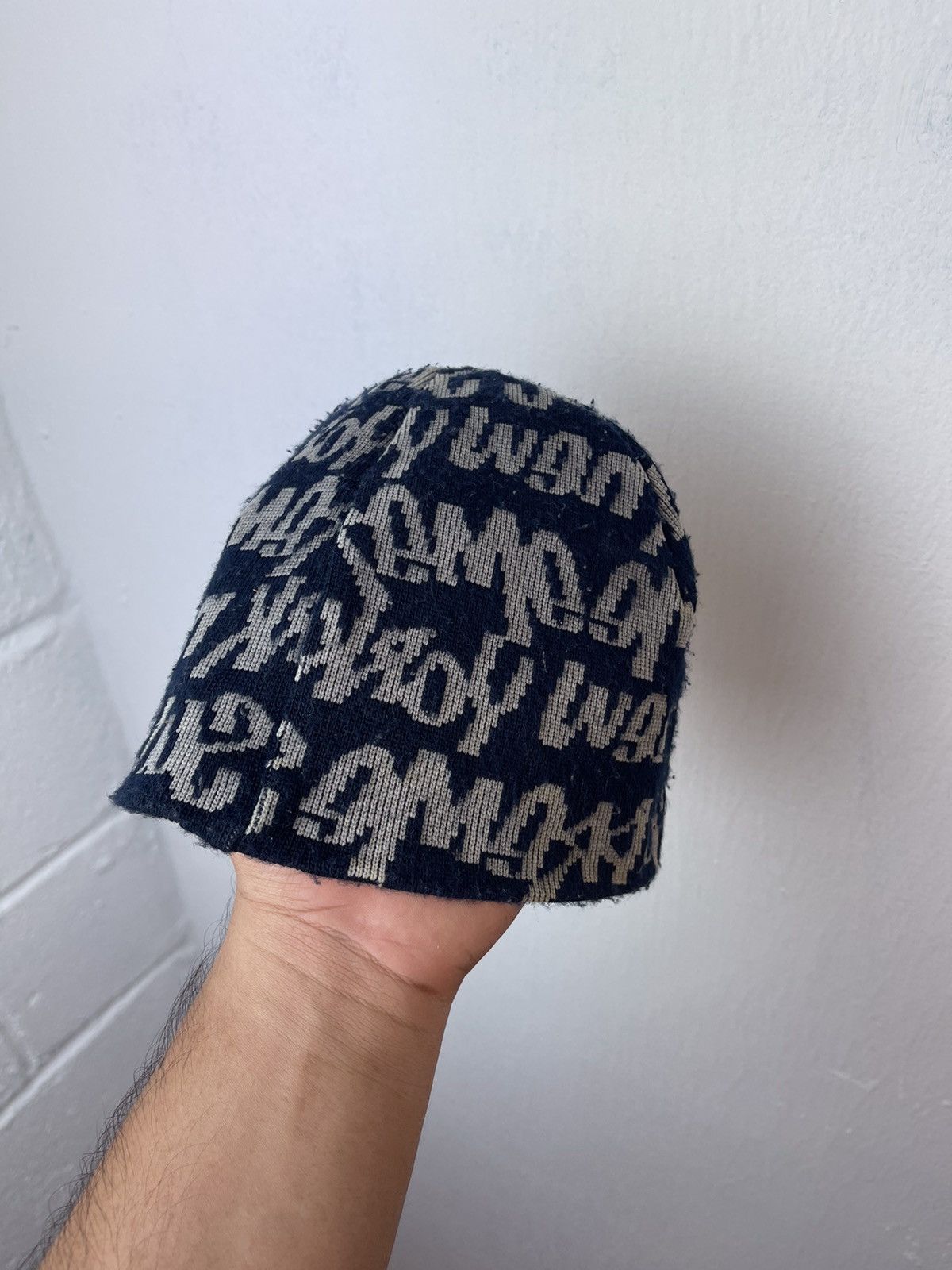 Supreme 2001 Supreme Graffiti Script Logo Beanie Size ONE SIZE - 3 Thumbnail