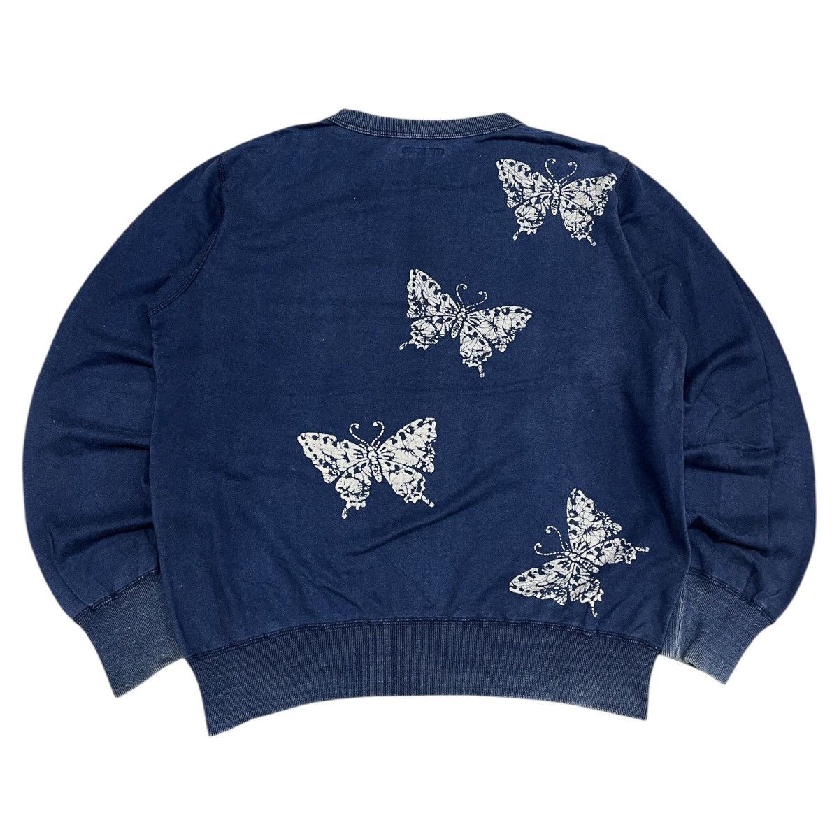 Blue Blue Japan 2000s BLUE BLUE JAPAN BUTTERFLY ART SWEATERS Size US M / EU 48-50 / 2 - 5 Thumbnail