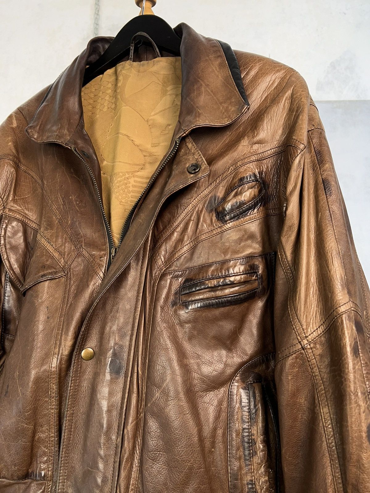 Vintage Vintage Leather Bomber Jacket Size M - L Size US L / EU 52-54 / 3 - 3 Thumbnail