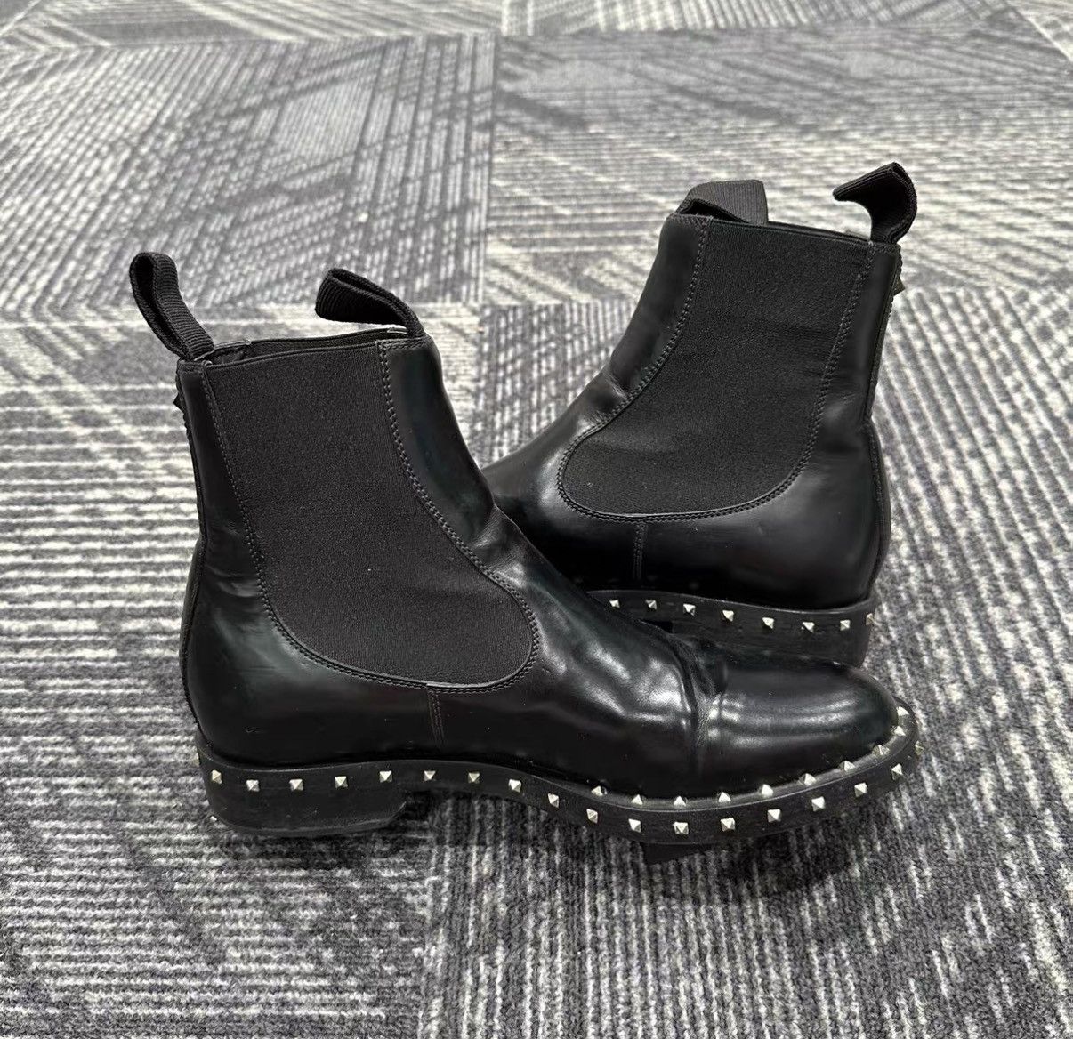 Valentino Valentino Rockstud Chelsea Ankle Boots J42 Size US 4.5 / IT 34.5 - 5 Thumbnail
