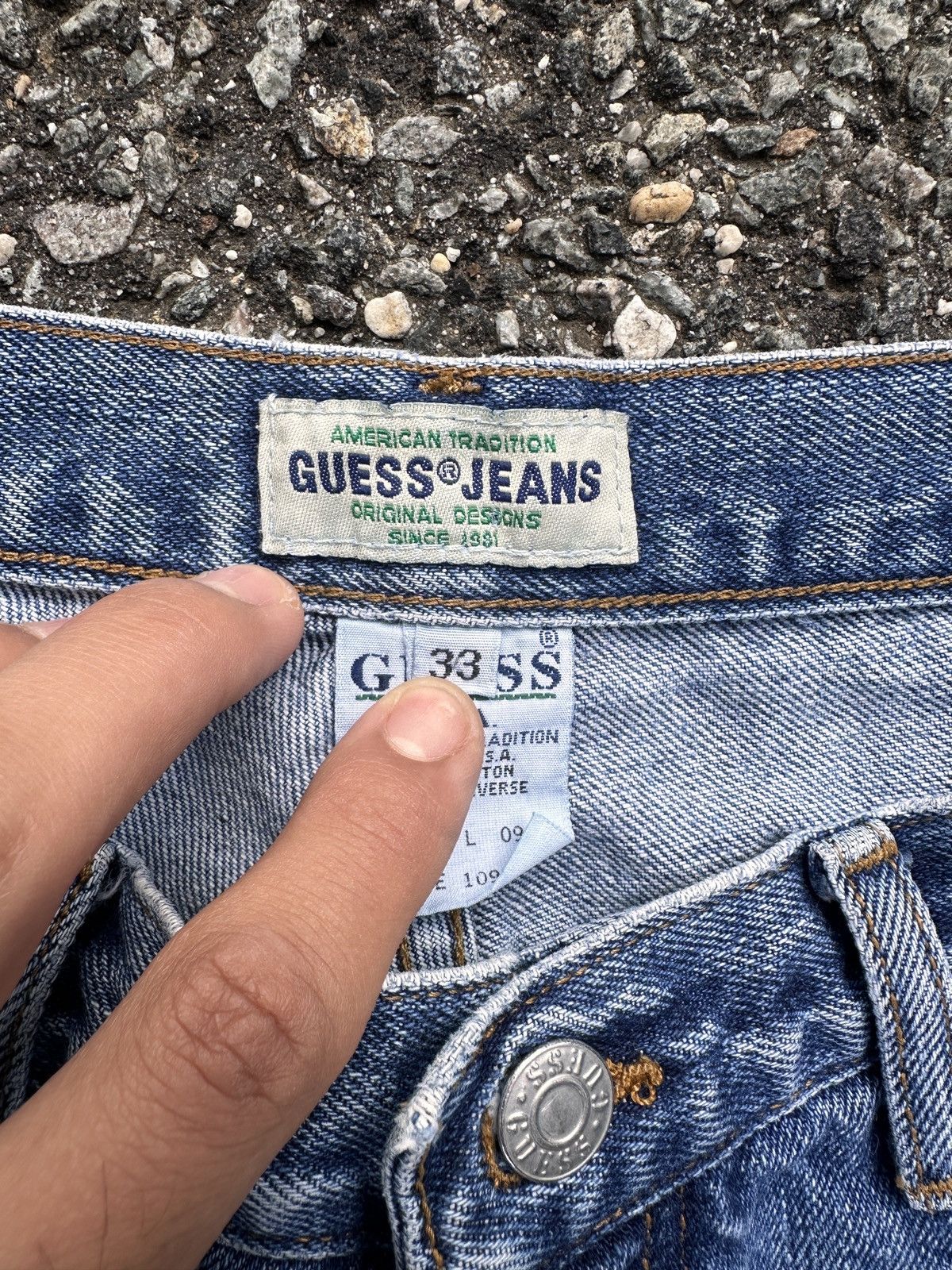 Guess × Vintage Guess Jeans Denim Jorts Size US 33 - 2 Thumbnail