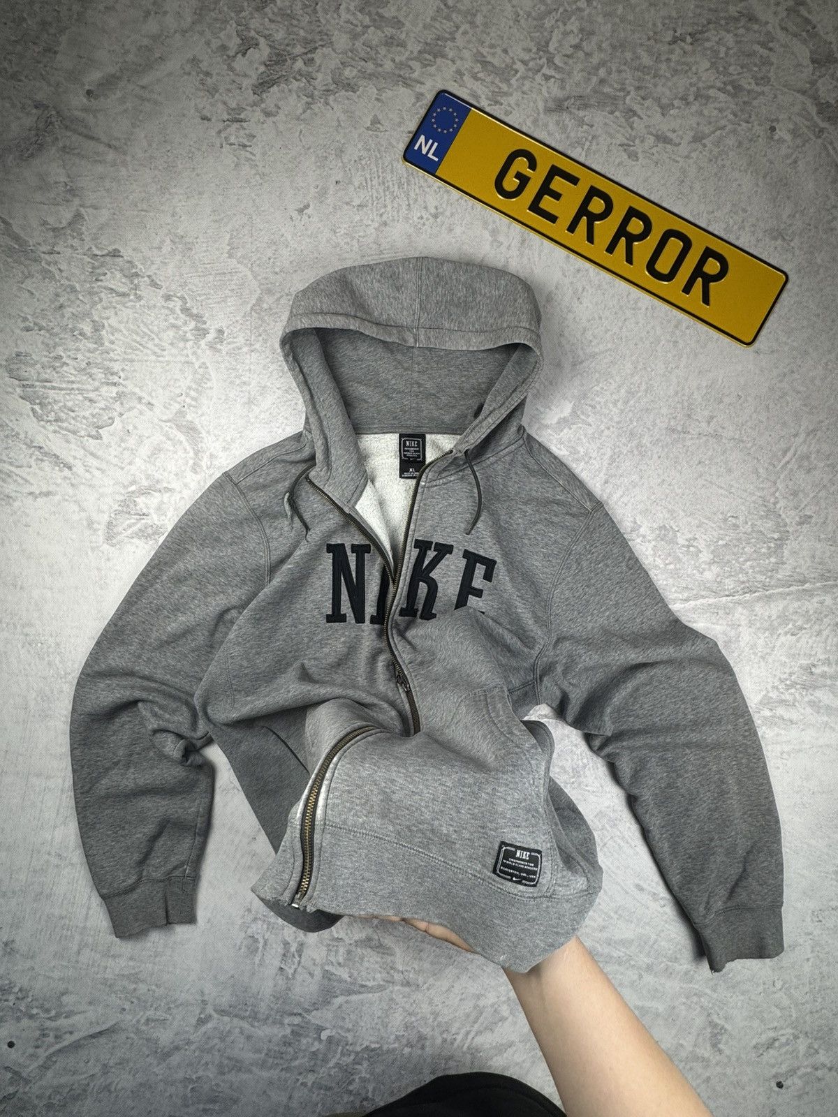 Nike × Vintage NIKE VINTAGE CENTER LOGO OVERSIZE BOXY ZIP HOODIE Size US XL / EU 56 / 4 - 5 Thumbnail