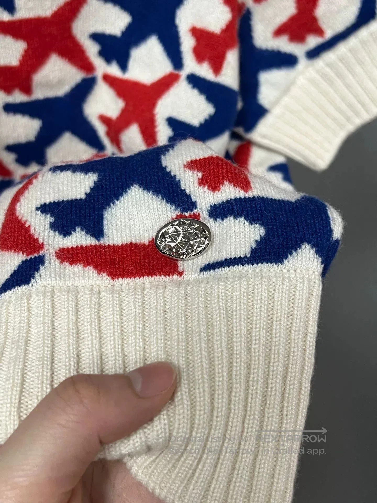 Chanel Chanel Cashmere Knit Sweater with Plane Design. Size M / US 6-8 / IT 42-44 - 3 Thumbnail