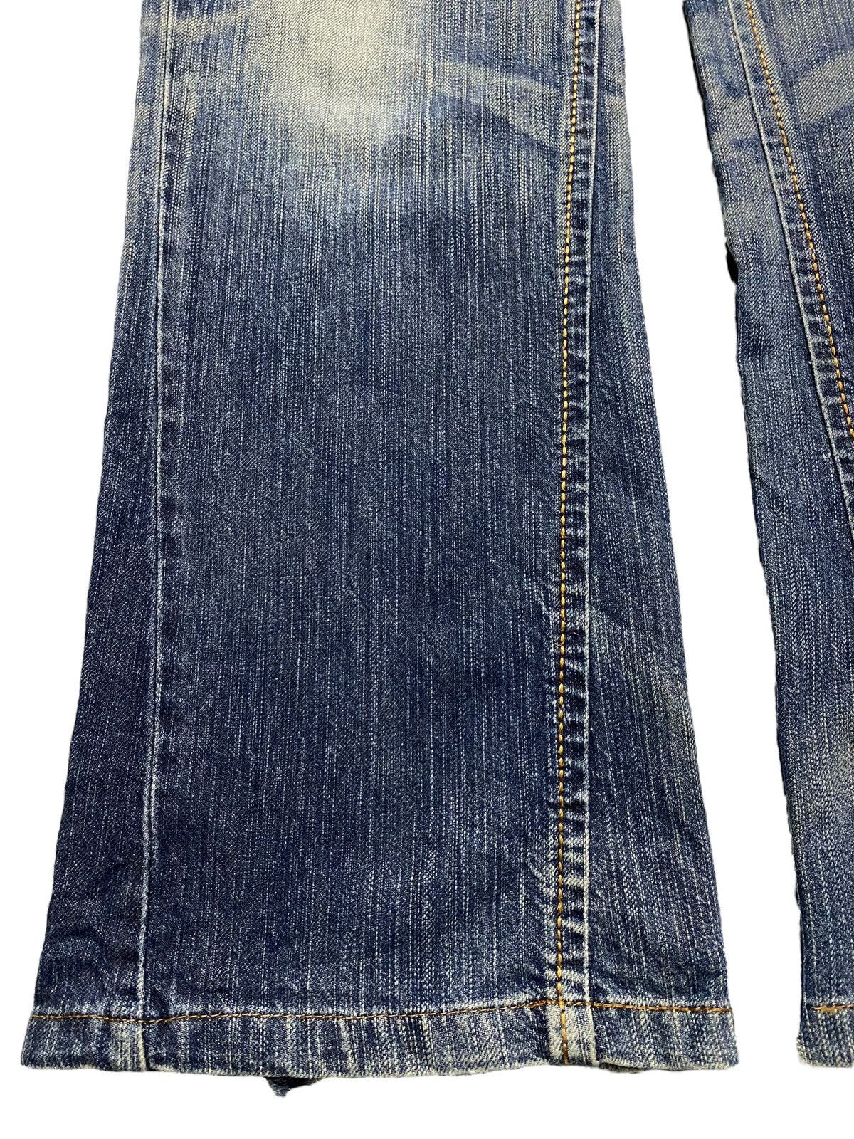 Japanese Brand Vintage Edwin 431 XVS Blue Wash Distressed Flare Jeans Size US 31 - 7 Thumbnail