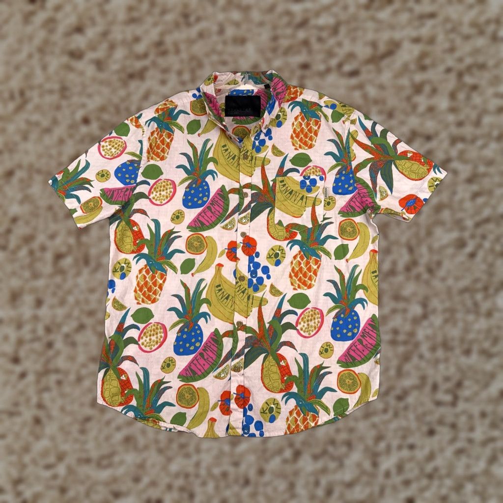 Vintage Soulstar Shirt Mens Adult XL White Hawaiian Floral Button-Up, 100% Rayon, Short Sleeve, Collared, Casual Business, Regular Fit Size US XL / EU 56 / 4 - 1 Thumbnail
