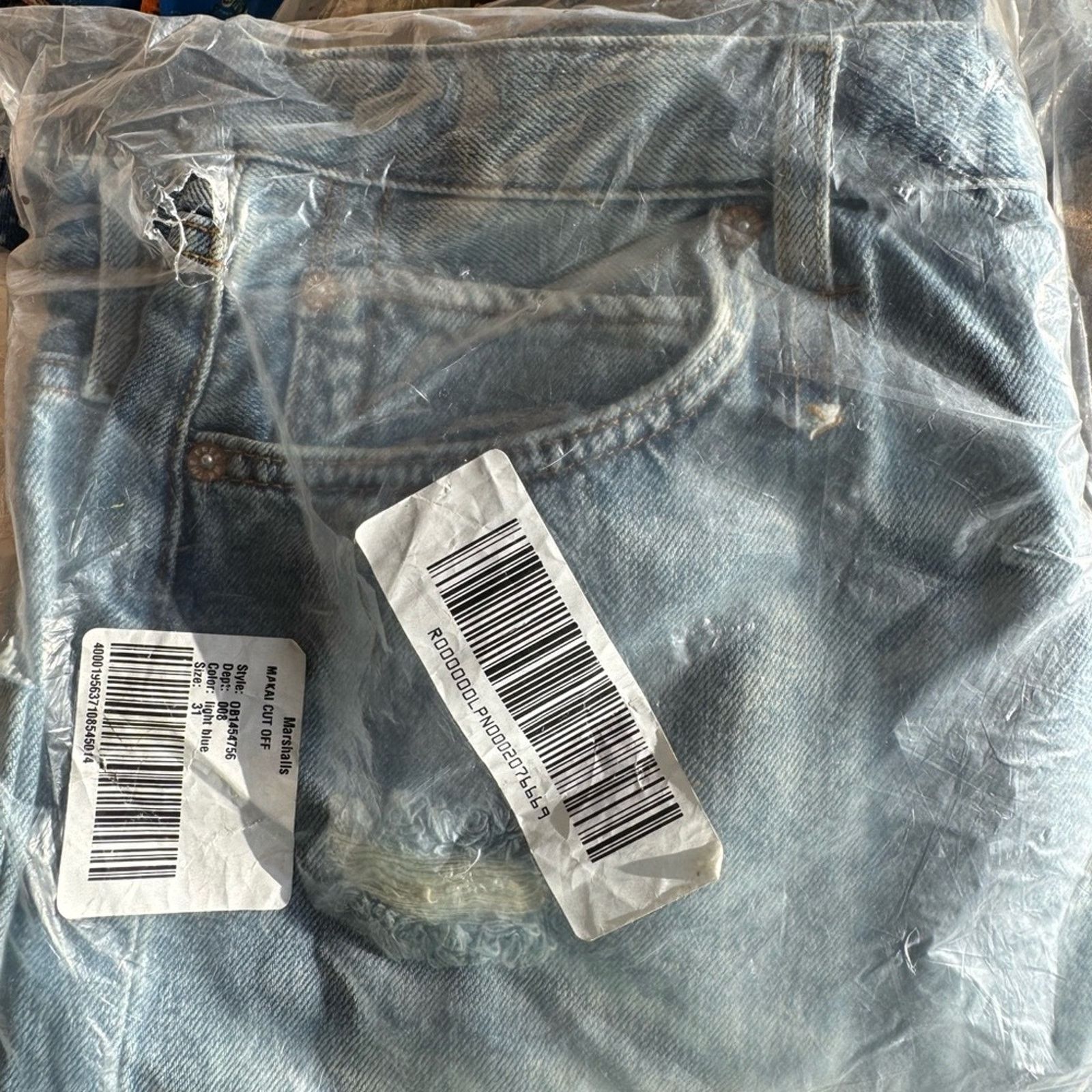 Free People 🎉LAST PIECE 🎉 FREE PEOPLE Makai Distressed Denim Shorts Size 28" / US 6 / IT 42 - 8 Thumbnail