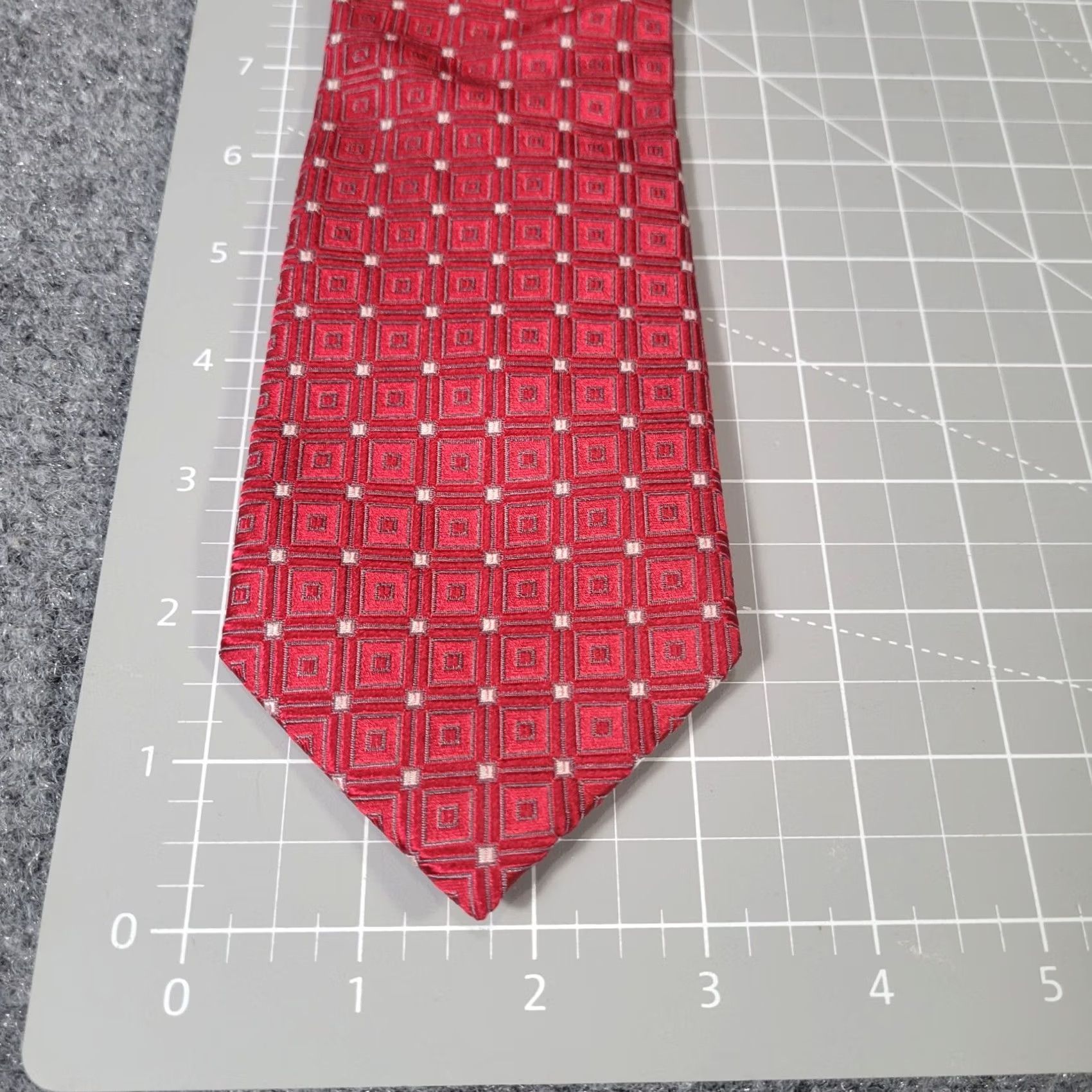 Vintage VINTAGE Donald J. Trump Silk Necktie Red Check Gold Bar Long 60” Tie Mens Red Silk Necktie PMID Size ONE SIZE - 3 Thumbnail
