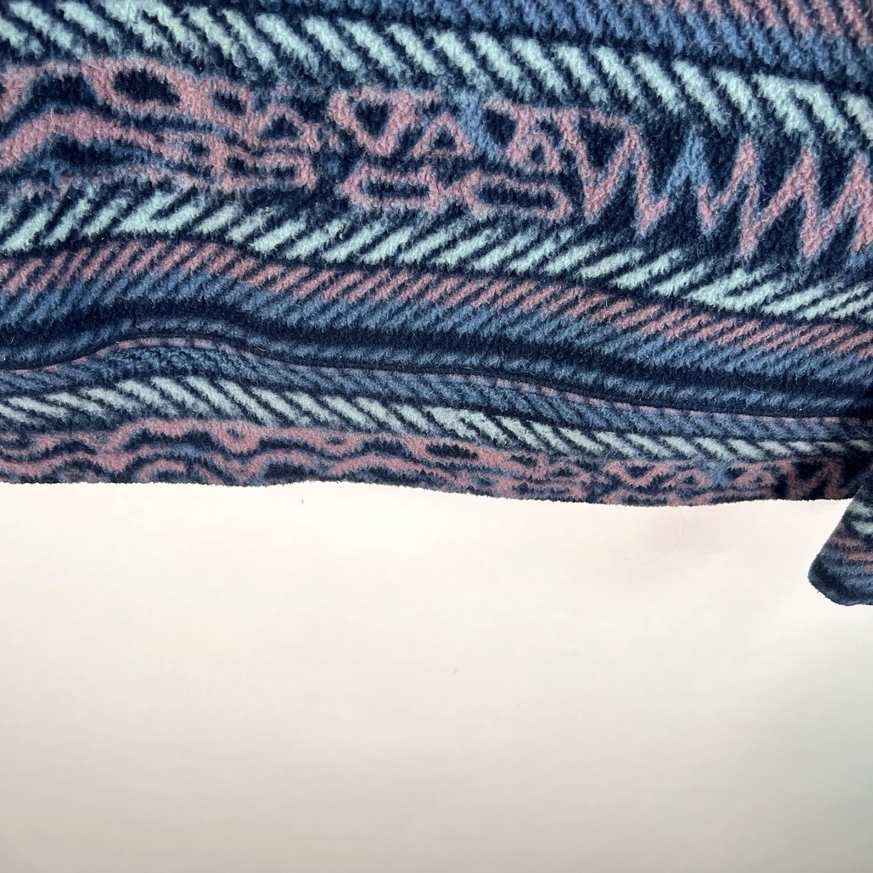 Billabong Billabong Geometric Print Pullover Fleece Sweatshirt Mens L Blue Aztec Pattern Size US L / EU 52-54 / 3 - 5 Thumbnail
