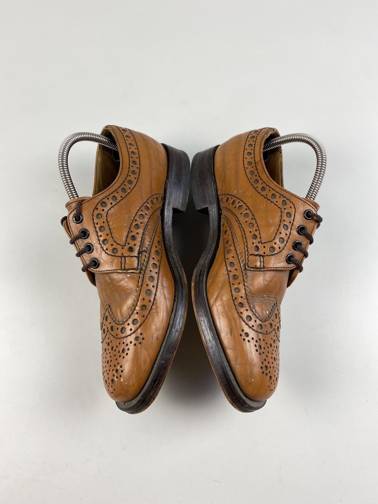 Loake Loake men’s leather brogue formal shoes Size US 8 / EU 41 - 13 Thumbnail