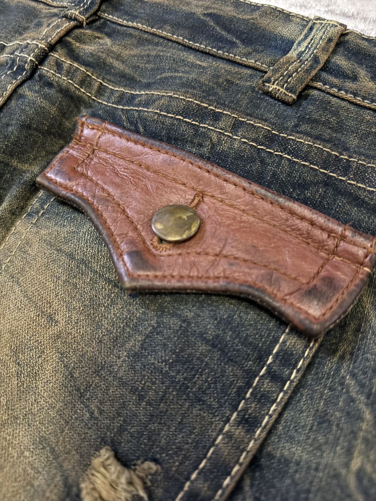 If Six Was Nine 2000s Pinball Studded Flared Jeans Mud Wash Distressed Size US 34 / EU 50 - 21 Thumbnail
