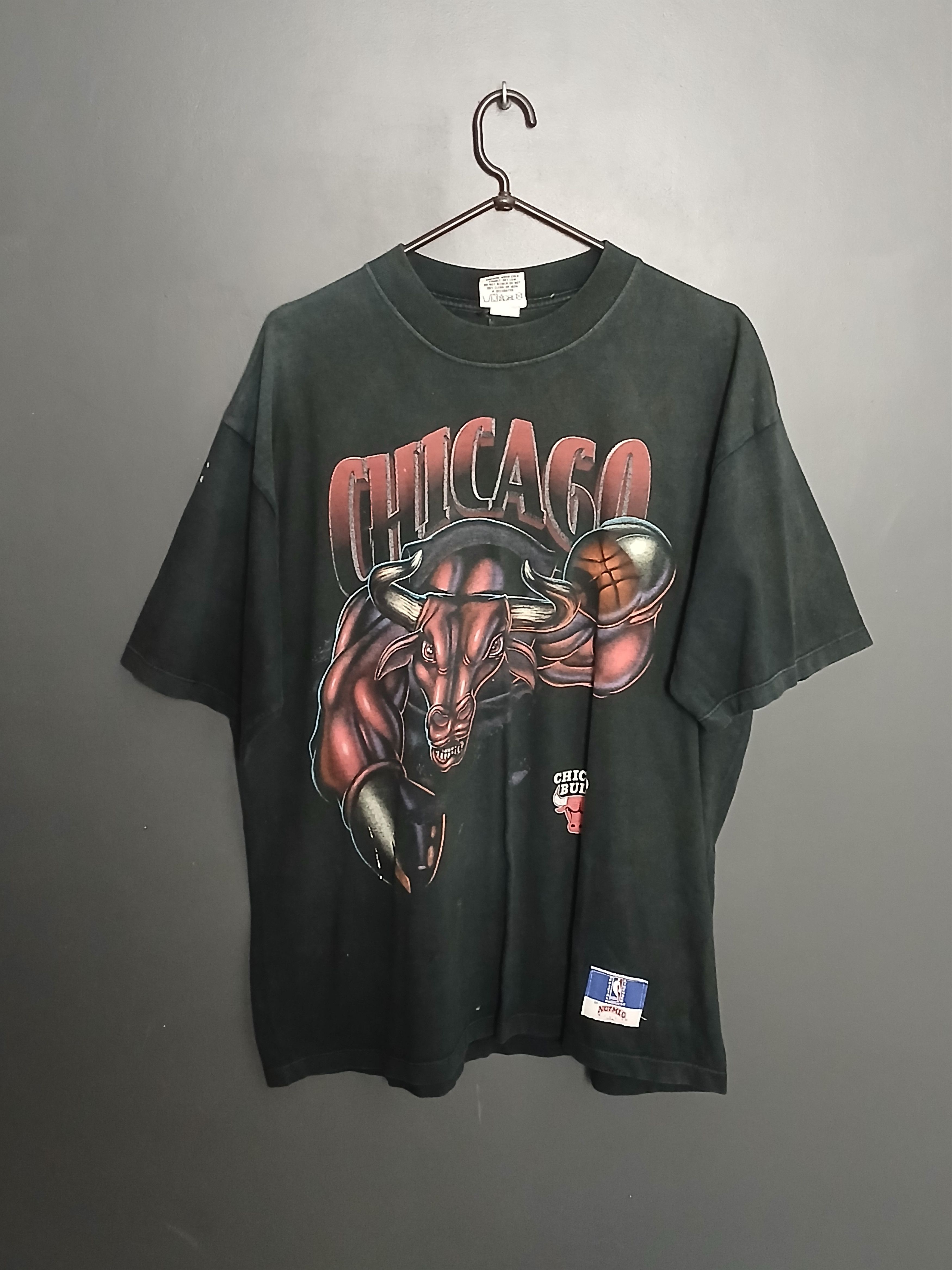 NBA Vintage NBA Chicago Bulls Basketball T-Shirt Size US XL / EU 56 / 4 - 1 Thumbnail