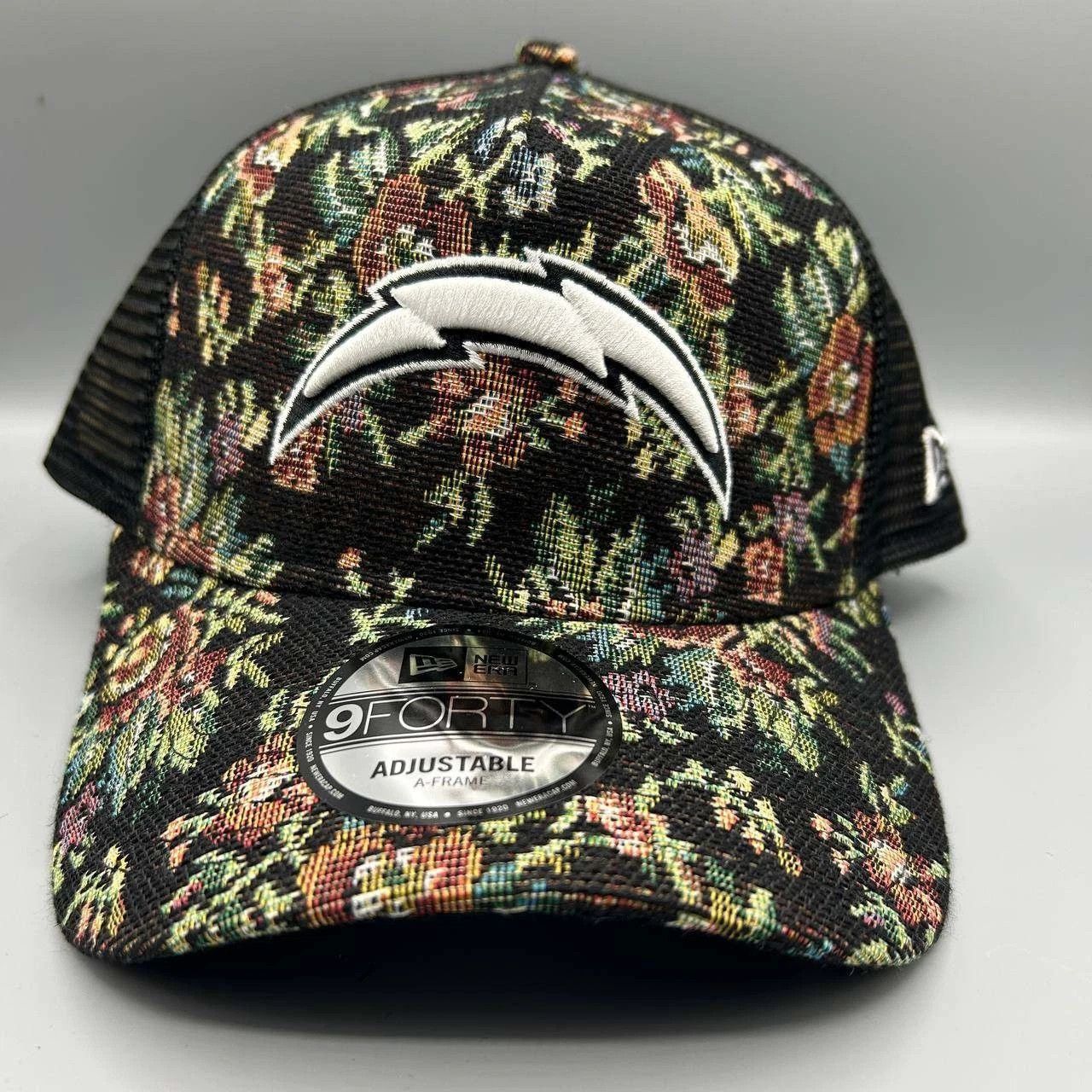New Era Los Angeles Chargers Trucker Hat Men Floral SnapBack A-Frame Size ONE SIZE - 1 Thumbnail