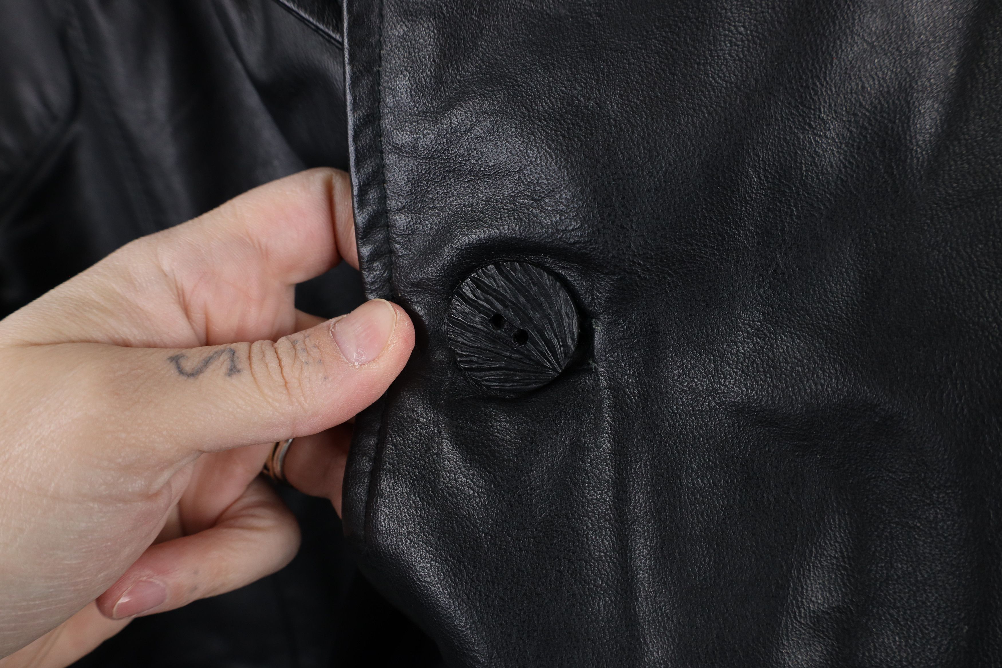 Vintage Vintage 70s Streetwear Leather Button Jacket Black Size US XXL / EU 58 / 5 - 7 Thumbnail
