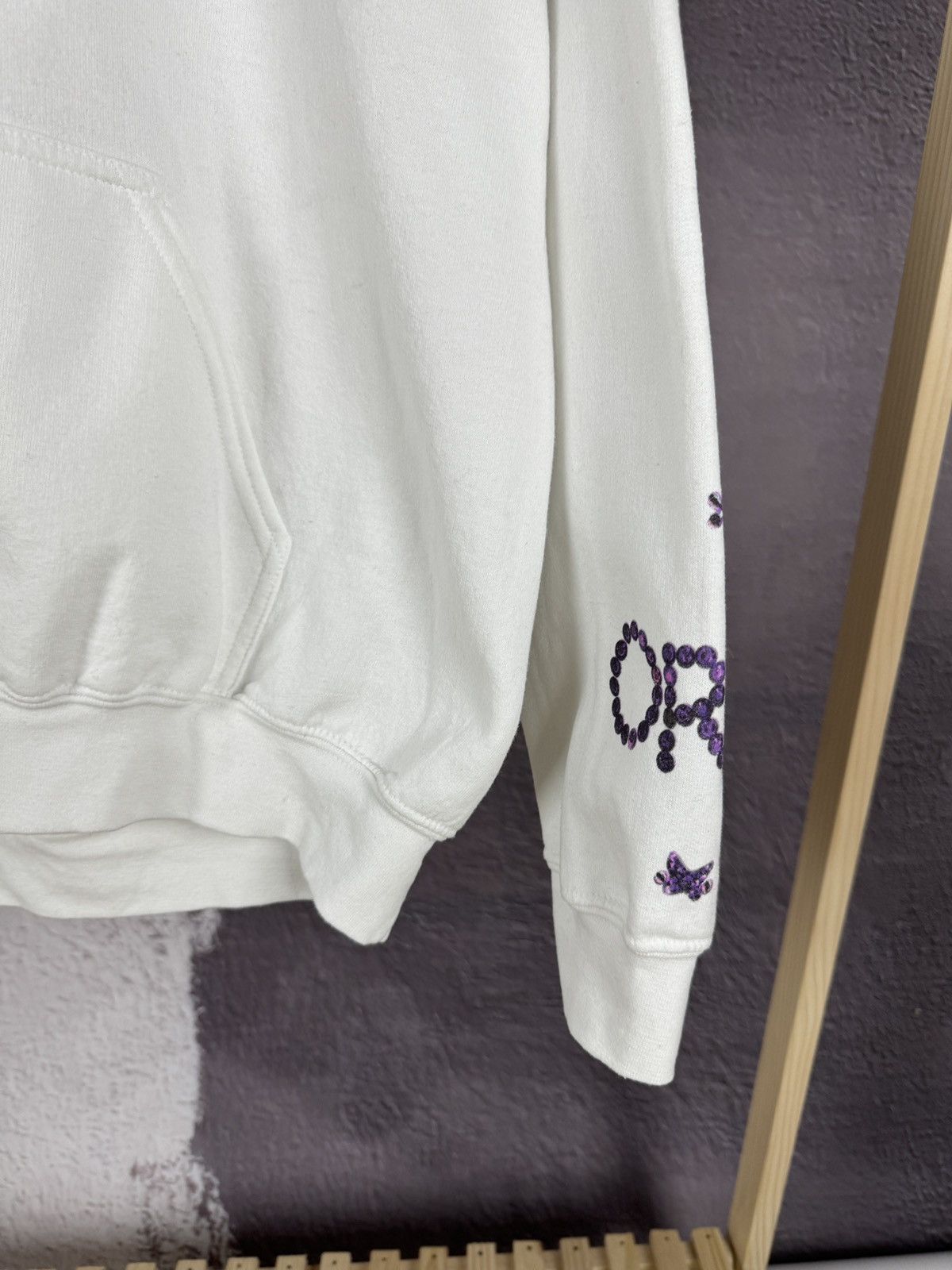Band Tees Olivia Rodrigo Butterfly Sour Tour Halo Hoodie made in UK Size US L / EU 52-54 / 3 - 7 Thumbnail