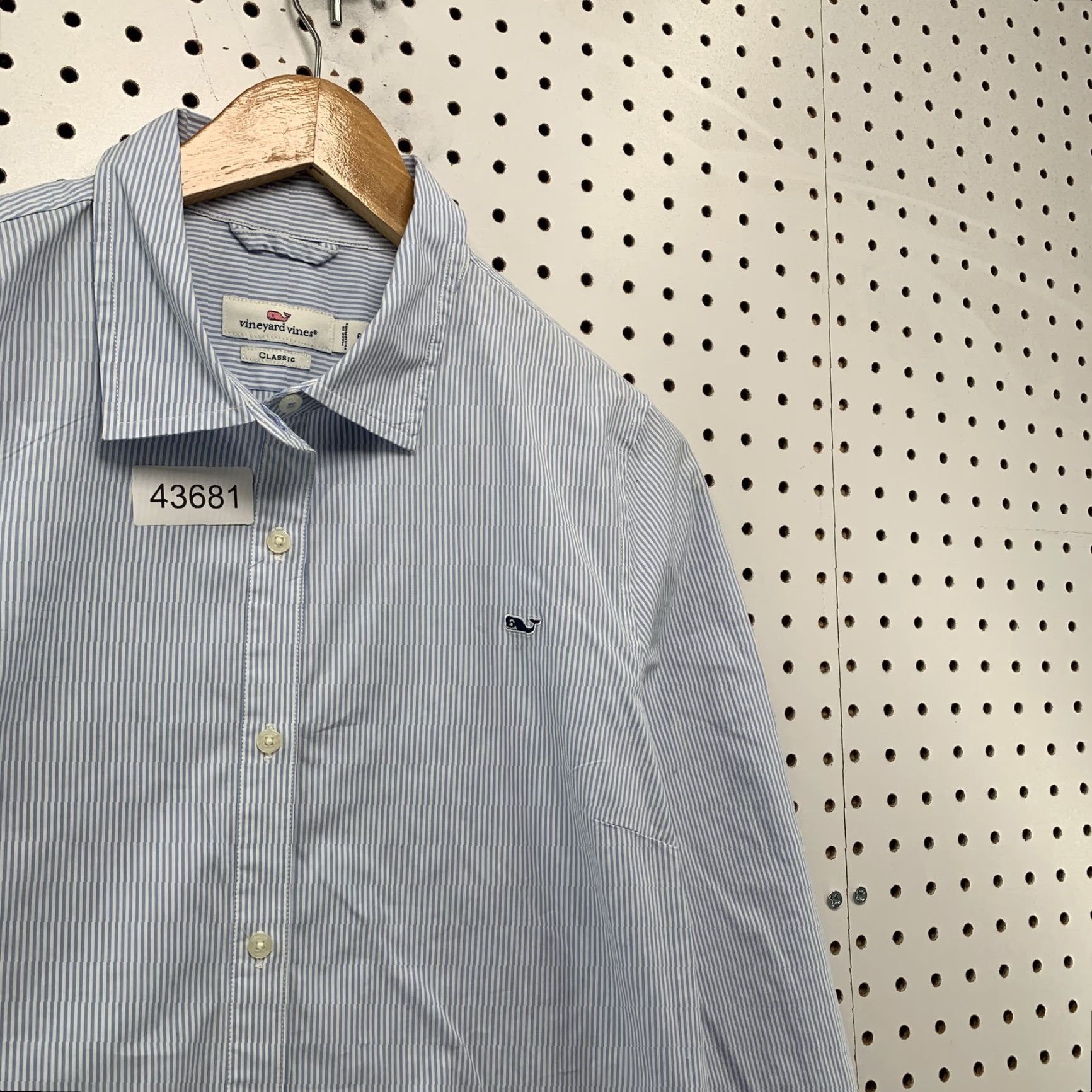 Vineyard Vines Vineyard Vines Blue Striped Button-Up Shirt Womens Size 6 Long Sleeve Button-Up Shirt Womens Size 6 Blue Striped Casual Cotton Size M / US 6-8 / IT 42-44 - 4 Thumbnail