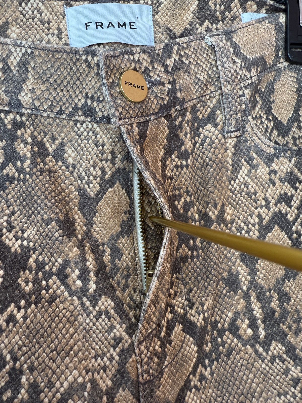 Frame Frame Snakeskin PythonDesign LeHigh Skinny Crop HiRise Jean Size 29" - 3 Thumbnail