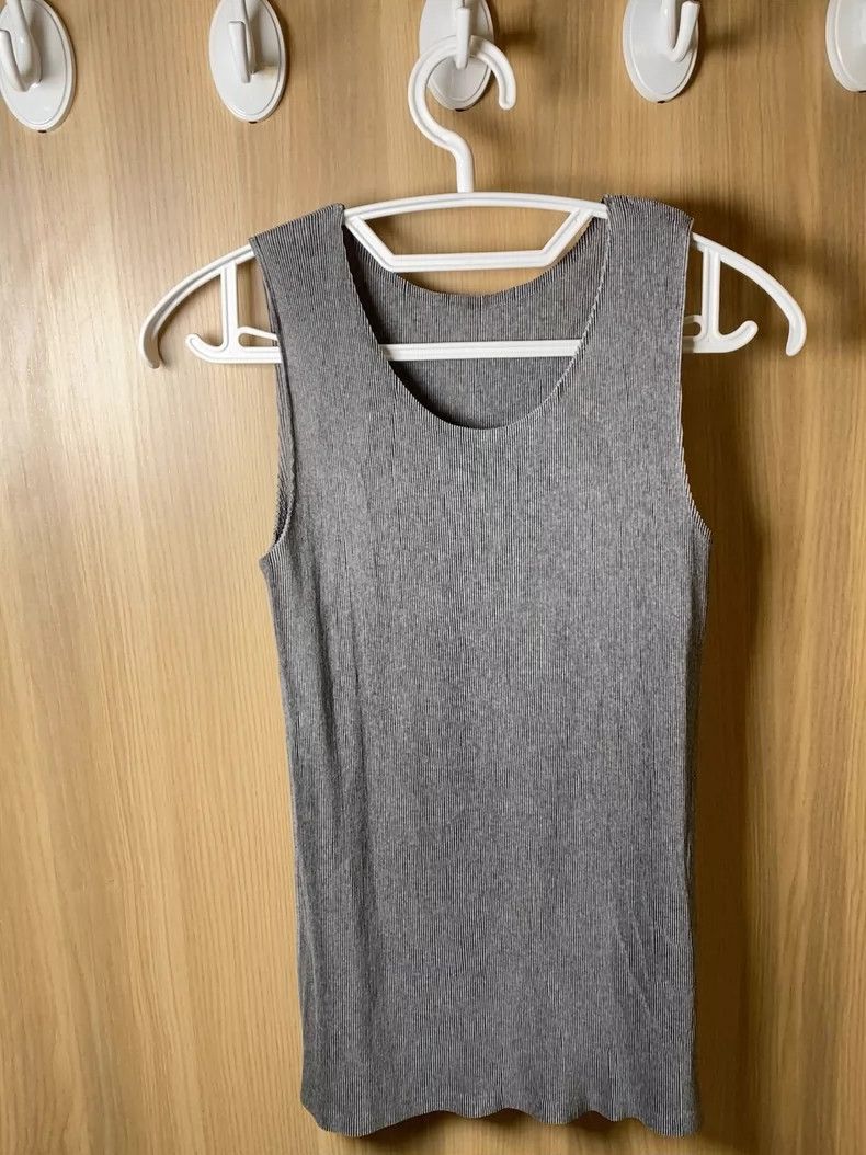 Issey Miyake issey miyake size:5 Grey pleated vest 2505-Nextarrow Size XXS / US 00 / IT 34 - 2 Thumbnail