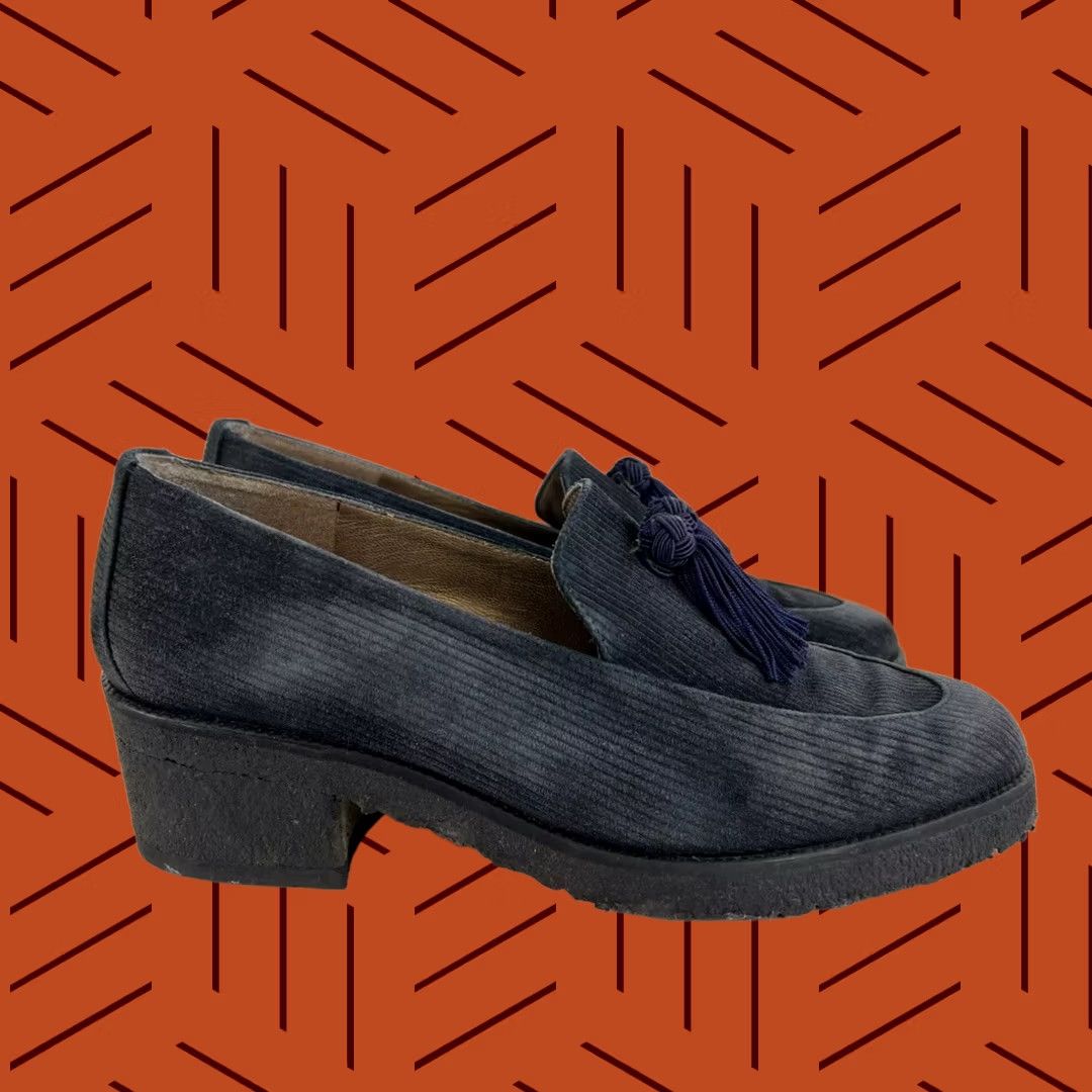 Stuart Weitzman VTG Stuart Weitzman Corduroy Tassel Loafers Women’s Size 6 Blue Corduroy Tassel Loafer Women's Flats 6 Mens? Size US 6 / IT 36 - 1 Thumbnail