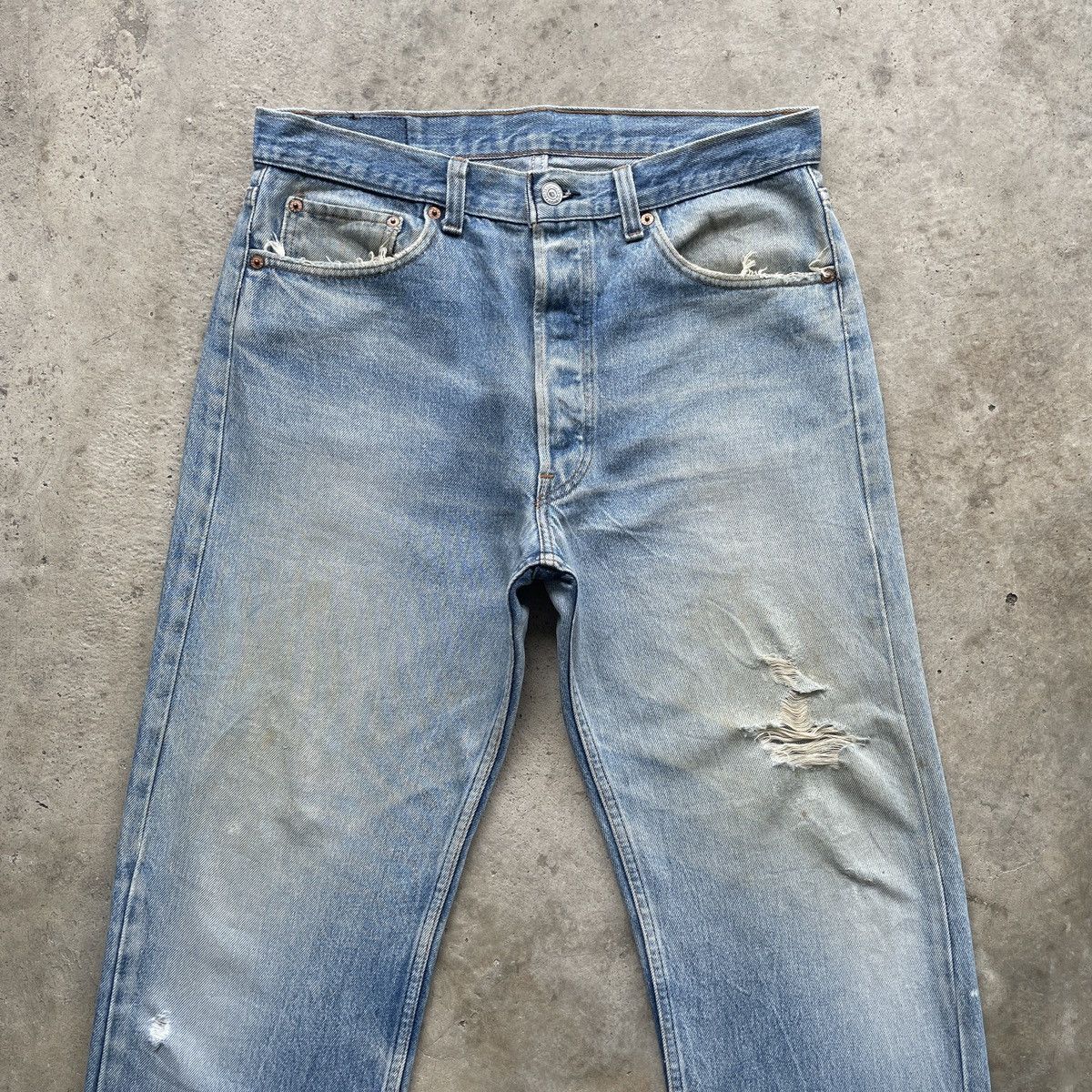 Jean × Levi's × Vintage 90s Vintage Levi’s 501 Faded Made In USA Jeans Pants Denim Size US 33 - 3 Thumbnail