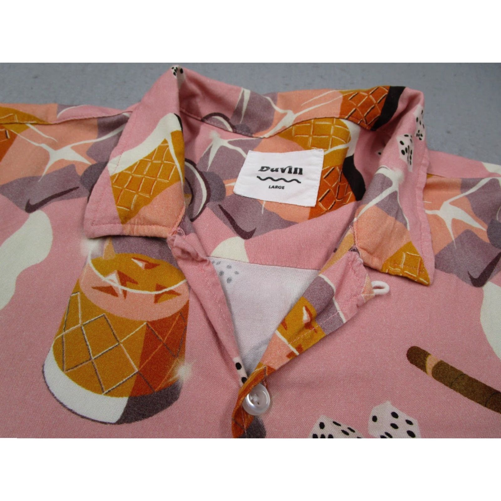 Vintage VINTAGE Duvin Shirt Mens Large Pink Short Sleeve Casual Crew Neck 90s Geometric Tropical Size US L / EU 52-54 / 3 - 2 Thumbnail