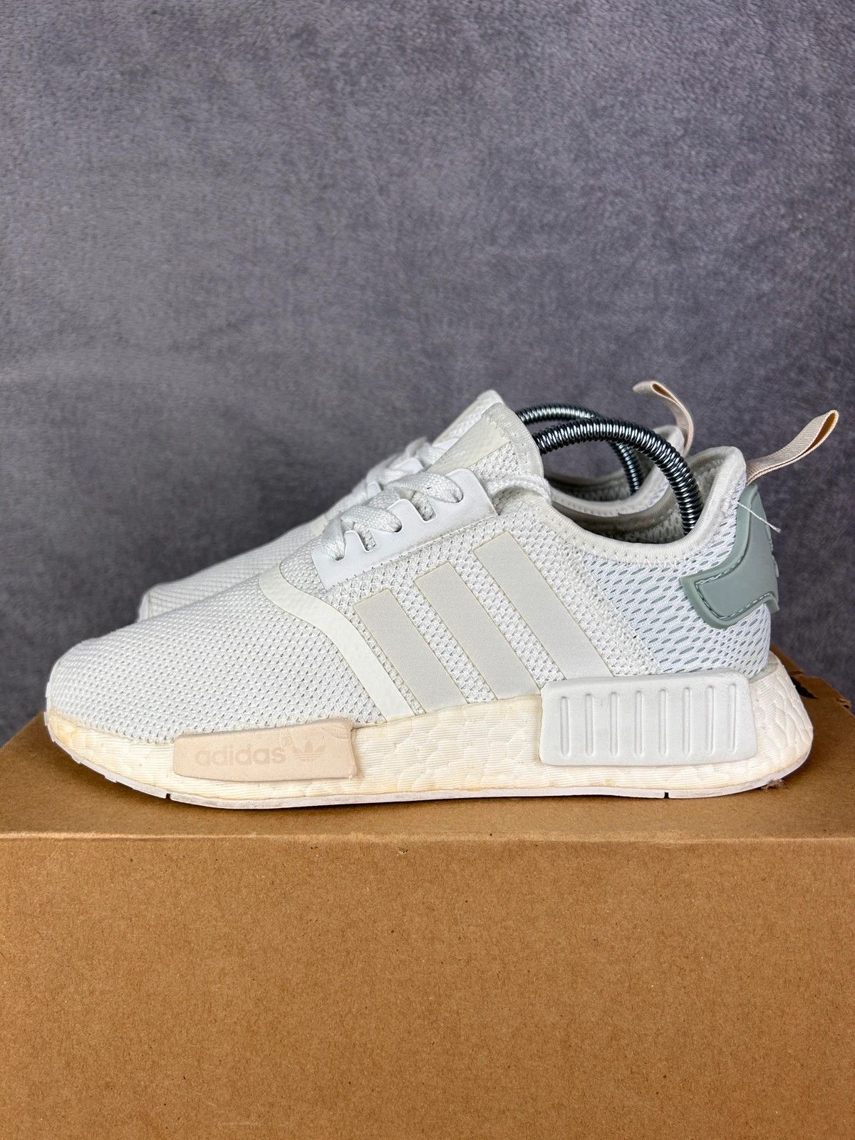 Adidas Adidas NMD R1 Boost white womens sneakers Size US 6 / IT 36 - 2 Thumbnail