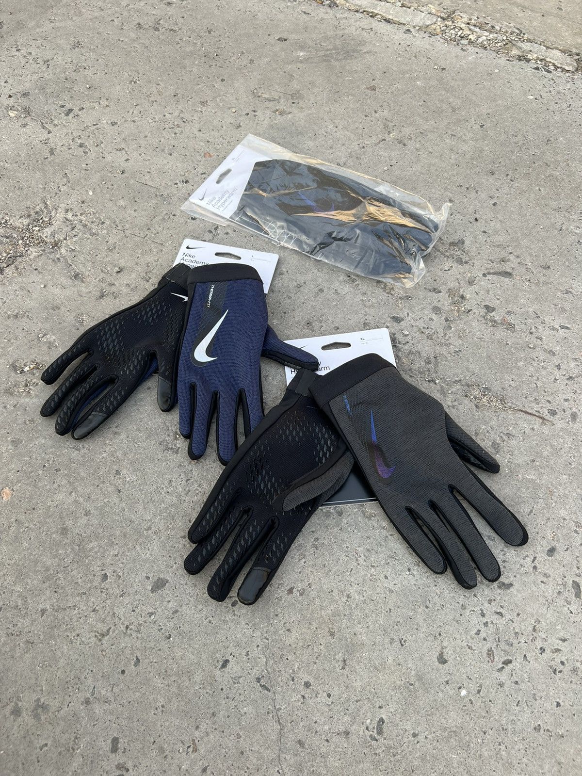 Nike Nike Thermal Fit Gloves NEW Size ONE SIZE - 4 Thumbnail