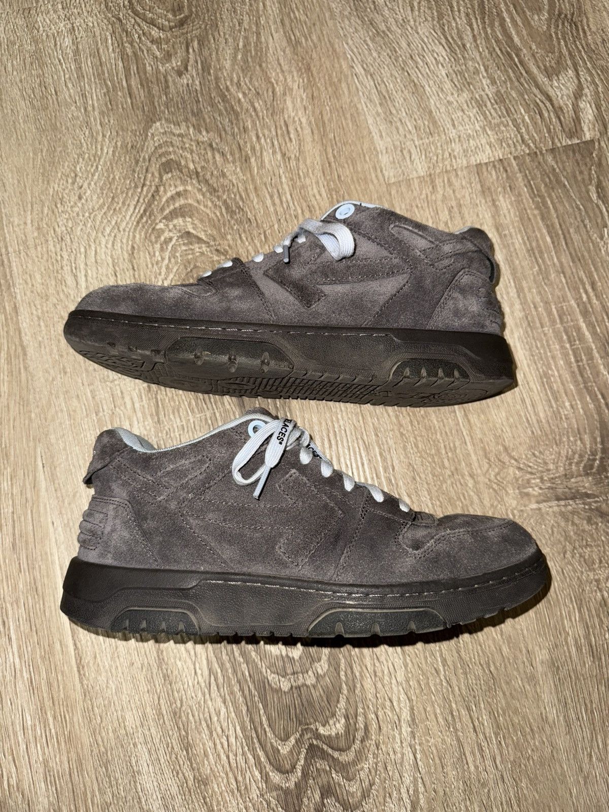 Off-White Off-White Out of Office Suede Size US 8 / EU 41 - 2 Thumbnail