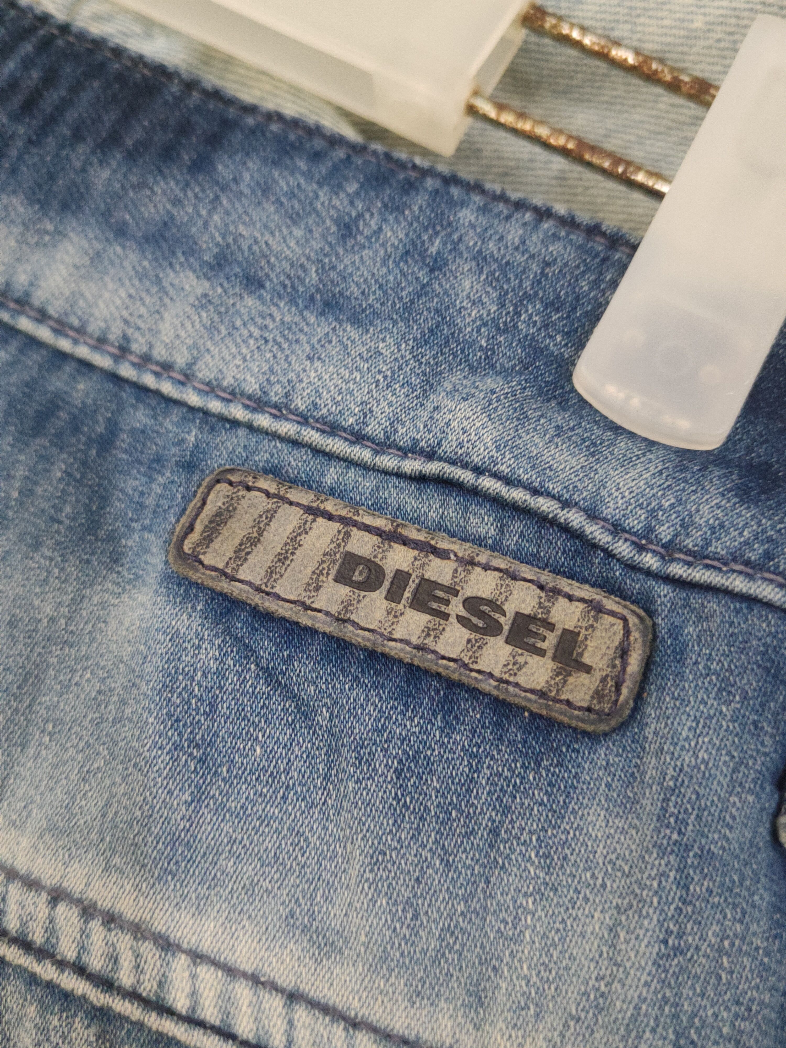 Diesel Diesel Dark Blue Faded Distressed denim Soft Jeans #W2003 Size US 27 - 13 Thumbnail