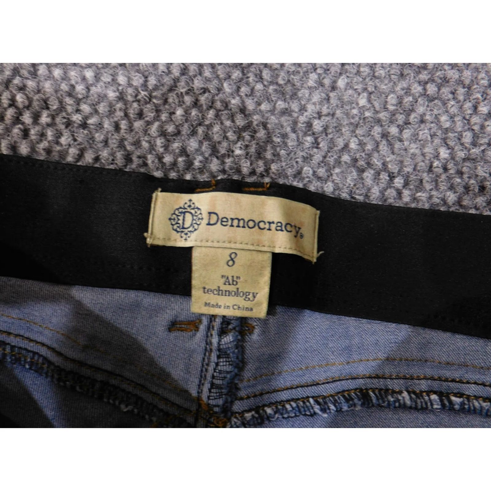 Vintage Democracy Jeans Straight Womens 8 Blue Denim Cotton Stretch Waist 30 In Regular Rise 27 In Inseam Zipper Vintage No Size 30" / US 8 / IT 44 - 4 Thumbnail