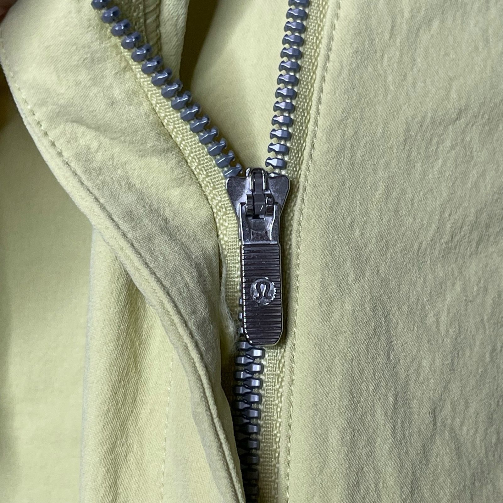 Lululemon Lululemon Relaxed Fit Super High Rise Cargo Short Lime 12 Size 34" / US 12 / IT 48 - 7 Thumbnail