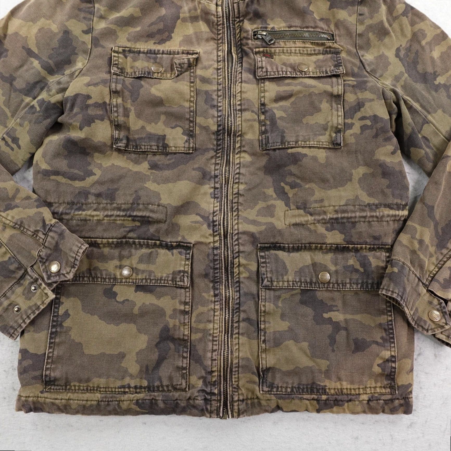 Levi's Levis Jacket Mens Small Green Camo Field Utility Chore Coat Quilted Full Zip Up Size US S / EU 44-46 / 1 - 3 Thumbnail