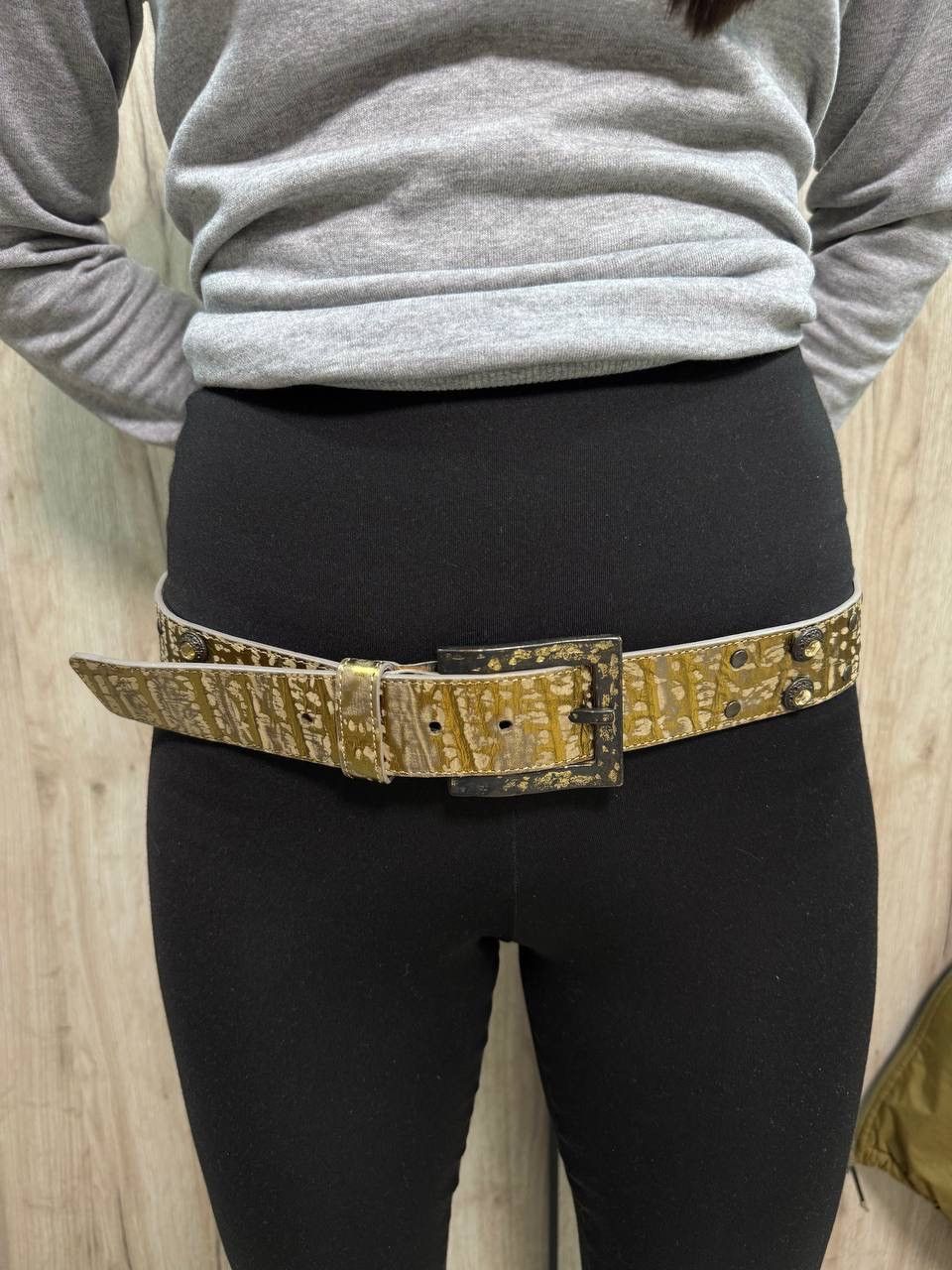 VTG Cowboy Style Leather Belt Gold Y2K 00s USA Hype Trend