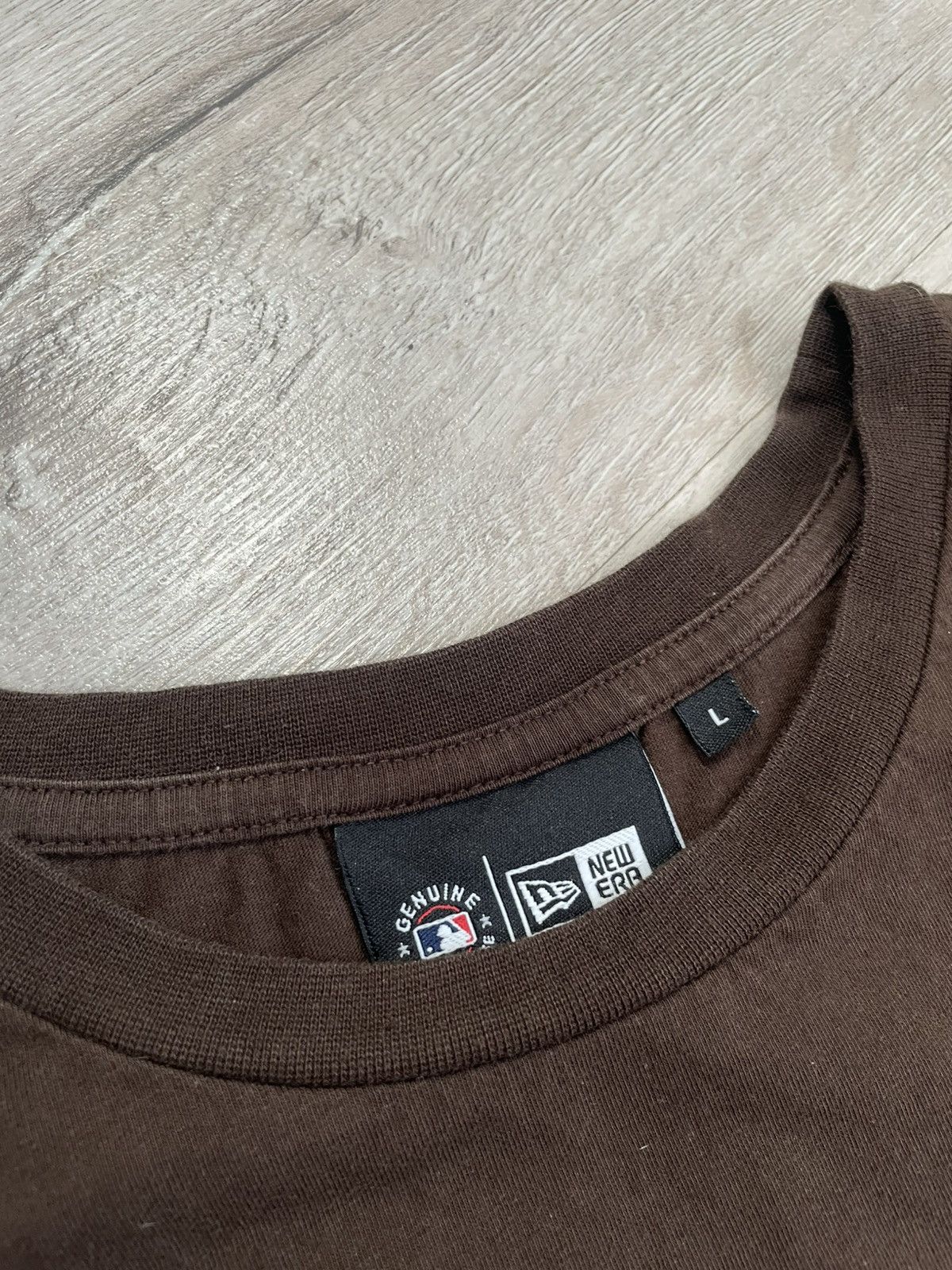 MLB × New Era Boxy Tee New York Yankees Logo New Era T-Shirt Y2k Rap Size US L / EU 52-54 / 3 - 5 Thumbnail