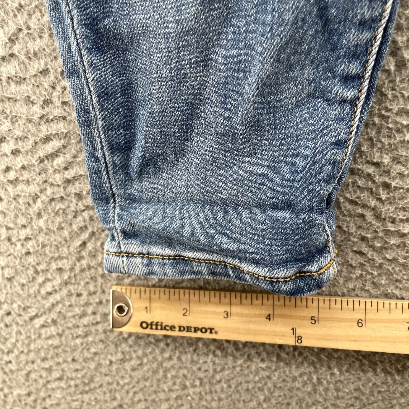 Vintage Judy Blue Jeans Women's 28* Slim Fit Mid Rise 90's Grunge Preppy Indie Denim Blue Jeans - Regular Size 28 Size 28" / US 6 / IT 42 - 4 Thumbnail