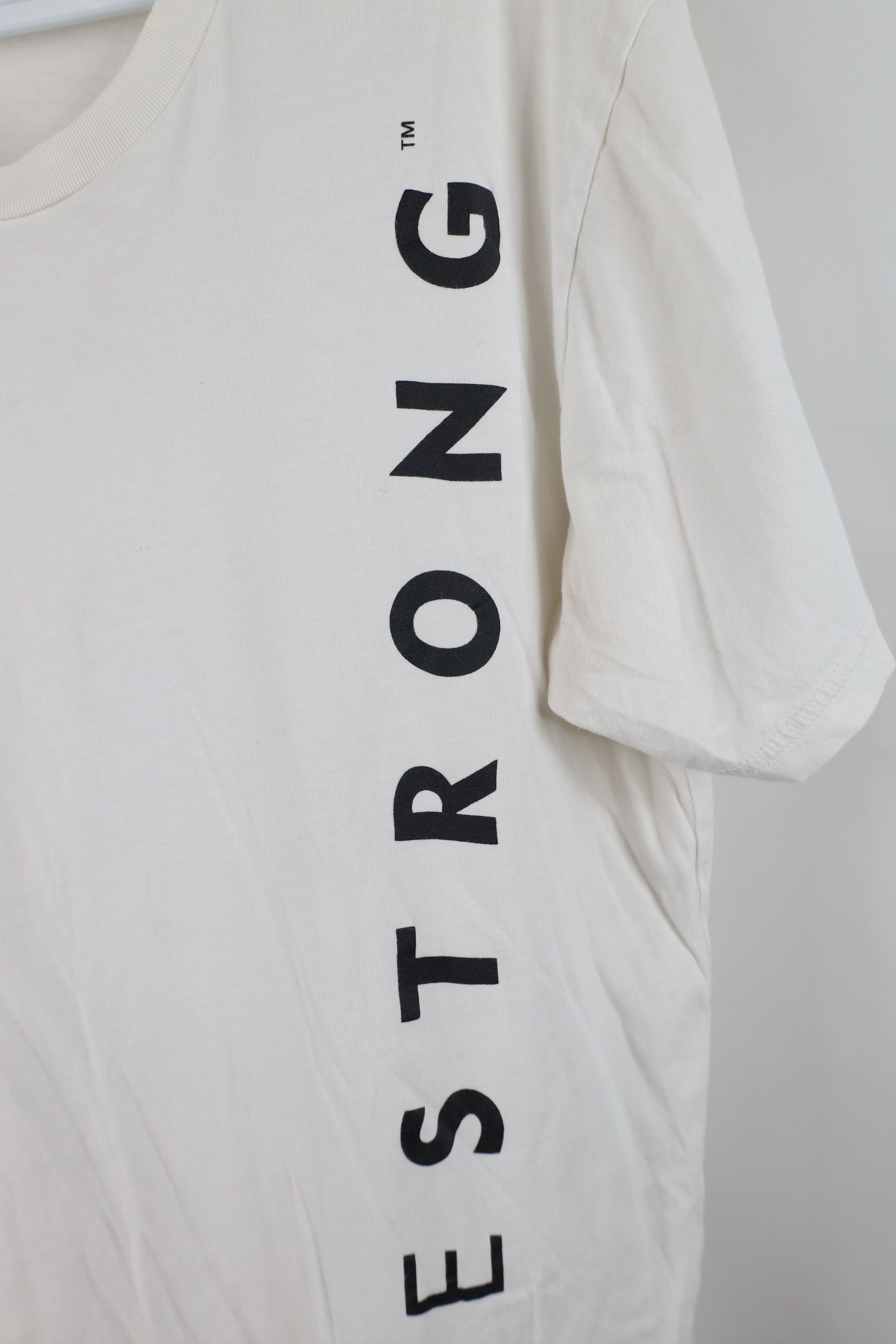 Nike Vintage Nike Livestrong Lance Armstrong Short Sleeve T-Shirt Size US M / EU 48-50 / 2 - 8 Thumbnail