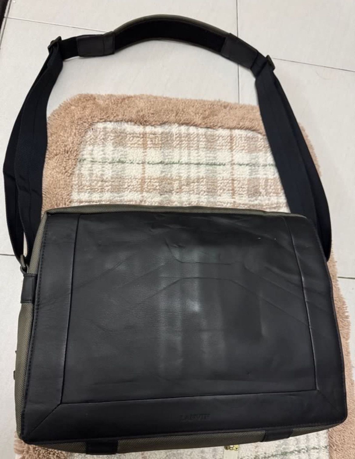 Lanvin Authentic Lanvin Messenger Bag Size ONE SIZE - 3 Thumbnail