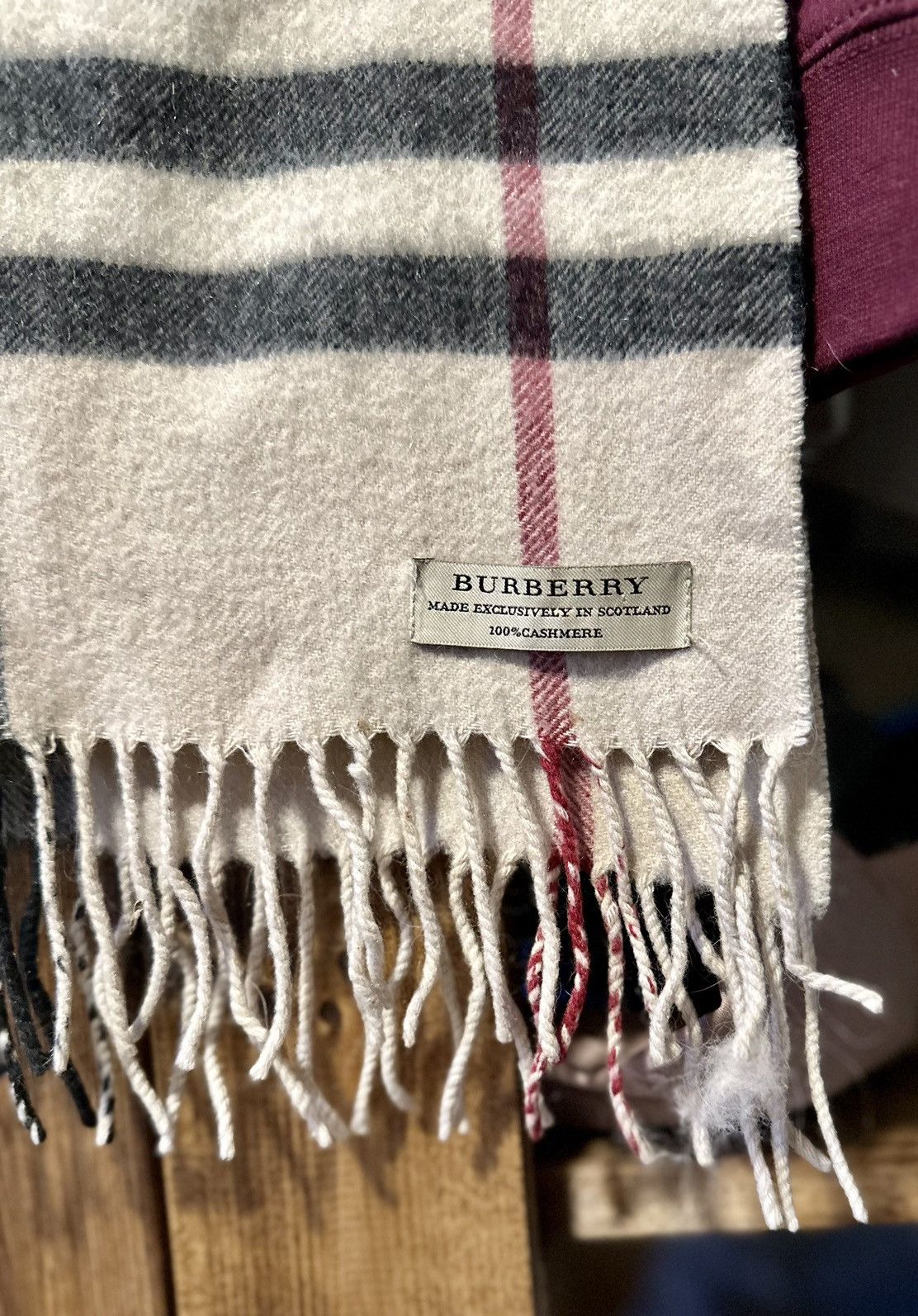 Burberry Authentic Burberry Check Cashmere Scarf Size ONE SIZE - 5 Thumbnail