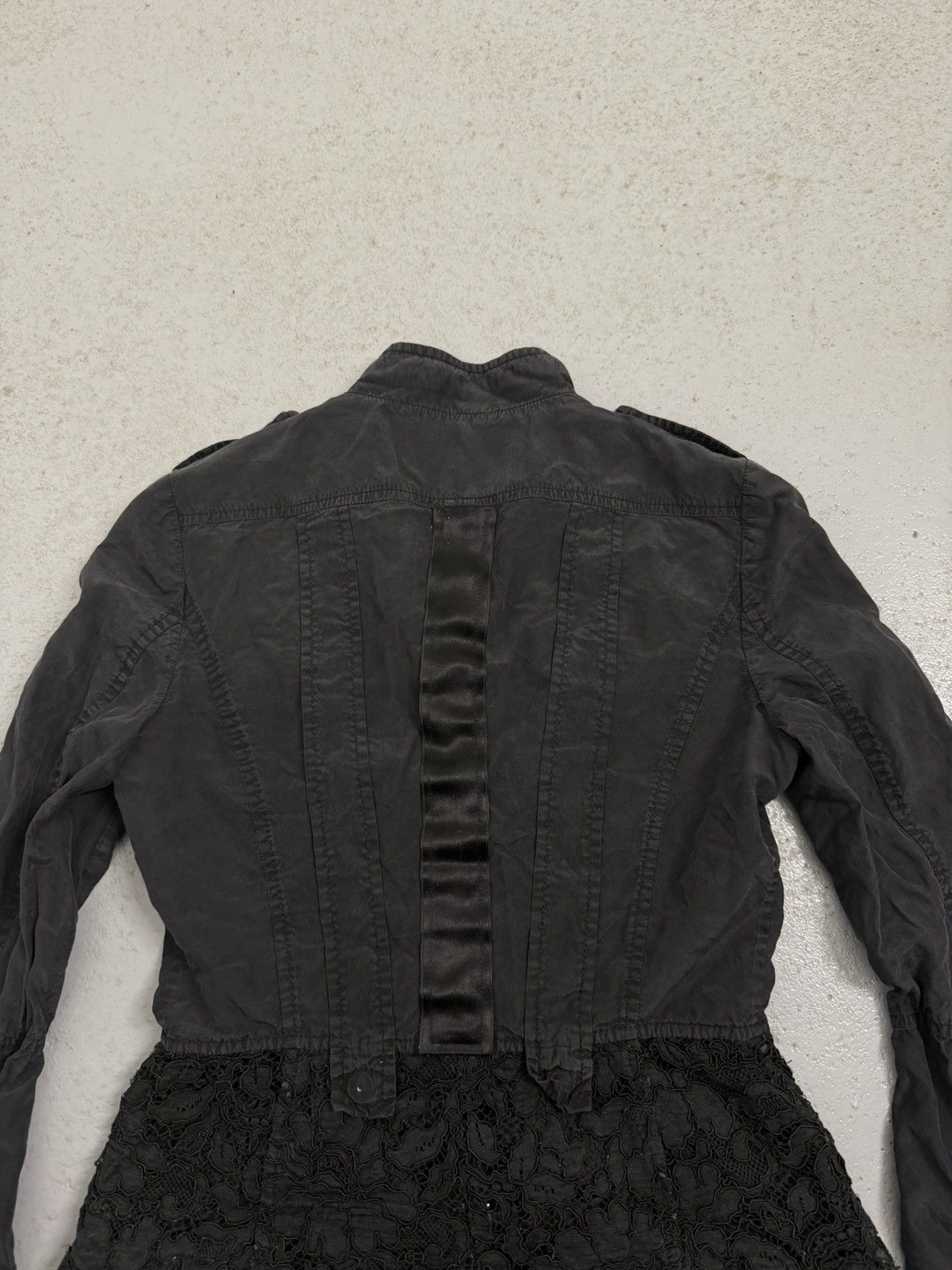 John Richmond John Richmond Avant-garde Multi-pocket Silk Light Jacket Size M / US 6-8 / IT 42-44 - 13 Thumbnail