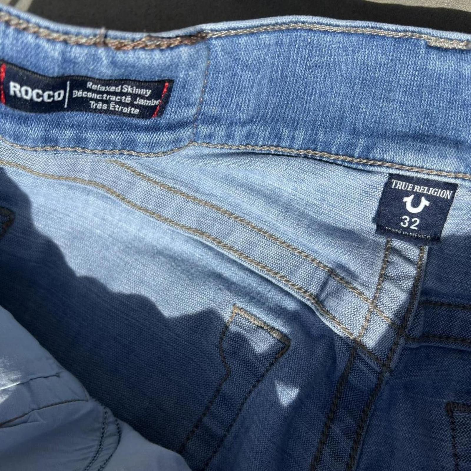 True Religion True Religion Distressed Light Wash Relaxed Skinny Jeans 32 Size US 32 / EU 48 - 3 Thumbnail