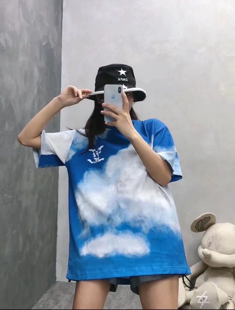 Louis Vuitton Louis Vuitton Blue Sky and White Cloud Short Sleeve Size US L / EU 52-54 / 3 - 8 Thumbnail
