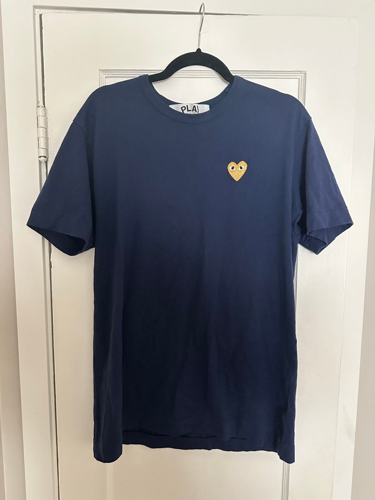 Comme Des Garcons Play CDG Play Short Sleeve Navy T-Shirt Gold logo Size US XL / EU 56 / 4 - 4 Preview