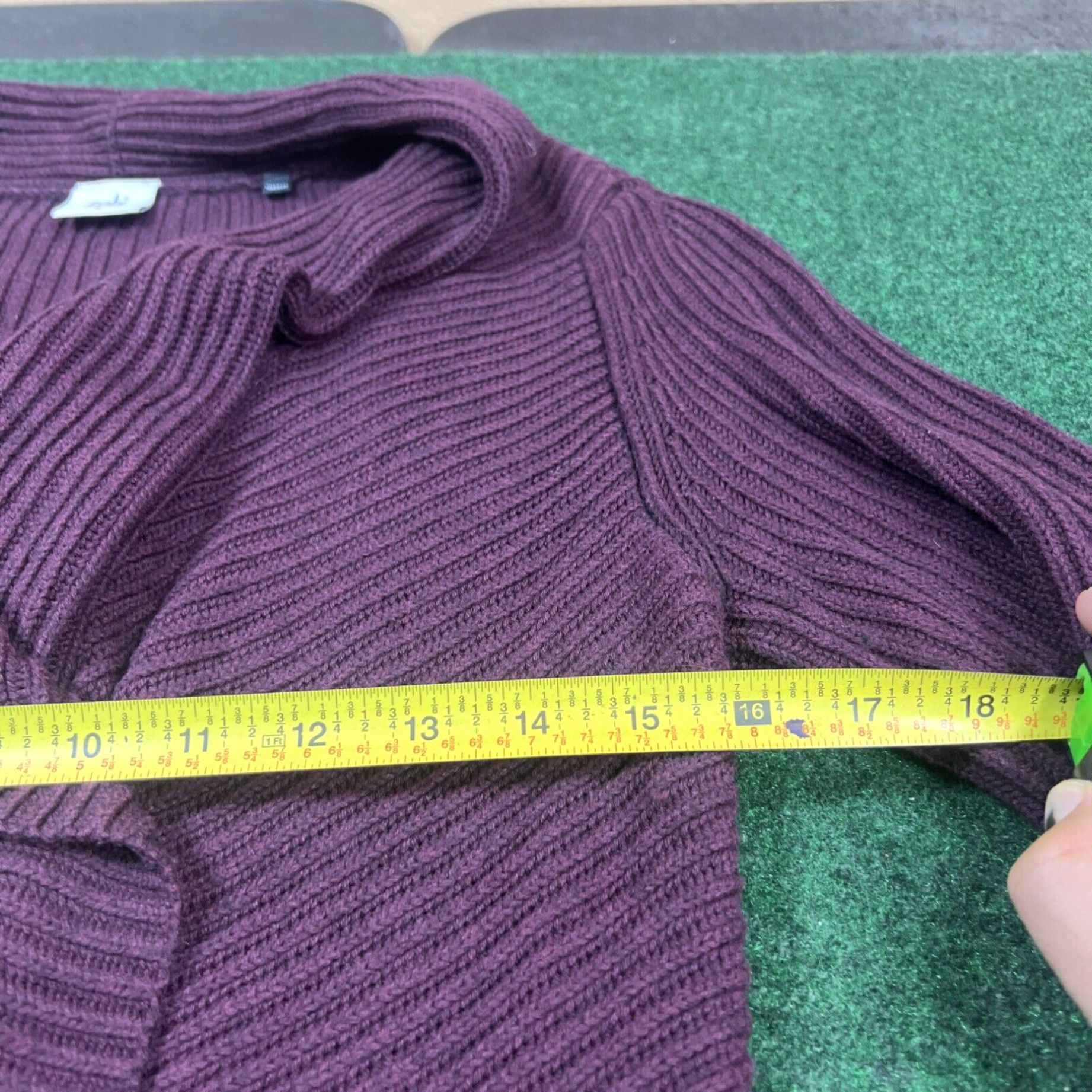Vintage CAbi Cardigan button Womens Small Purple 2 Button Long ribbed Nice Size S / US 4 / IT 40 - 5 Thumbnail