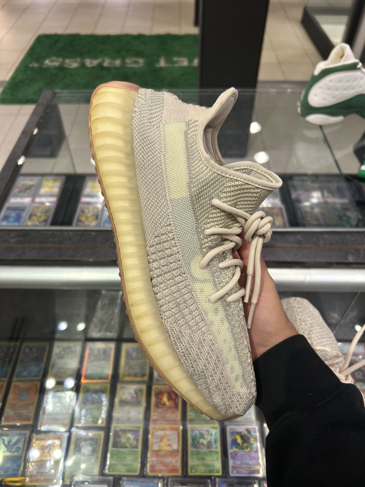 Yeezy Yeezy 350 Citrin Size US 12 / EU 45 - 4 Thumbnail