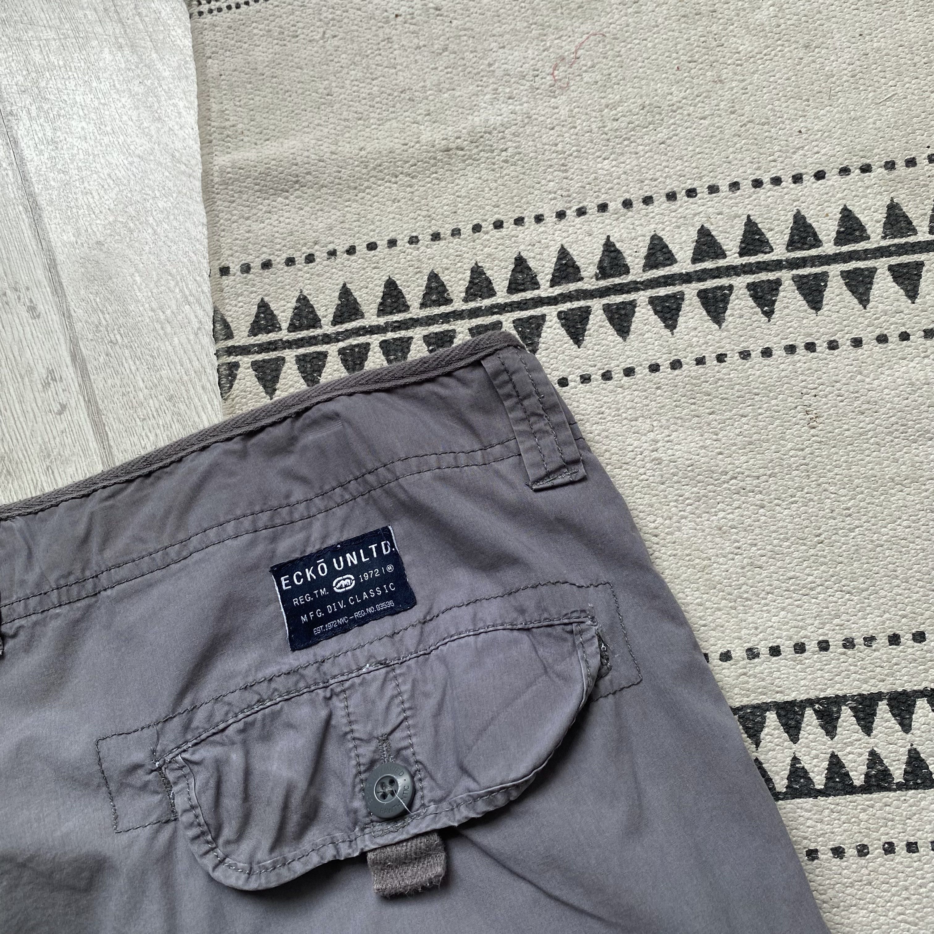 Ecko Unltd. ⚫️ Vintage Ecko unltd cargo shorts Skater Y2K multipcket Size US 36 / EU 52 - 7 Thumbnail