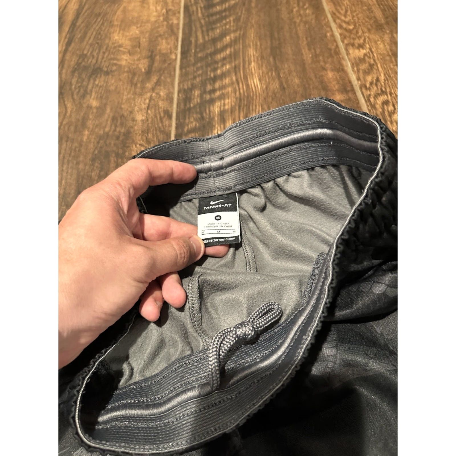 Nike VINTAGE? (No) Nike Kobe Black Mamba Snake Skin Therma Fit Pants Men’s Size M Jogger Black Snake Theme Activewear Mens Size US 31 - 6 Thumbnail