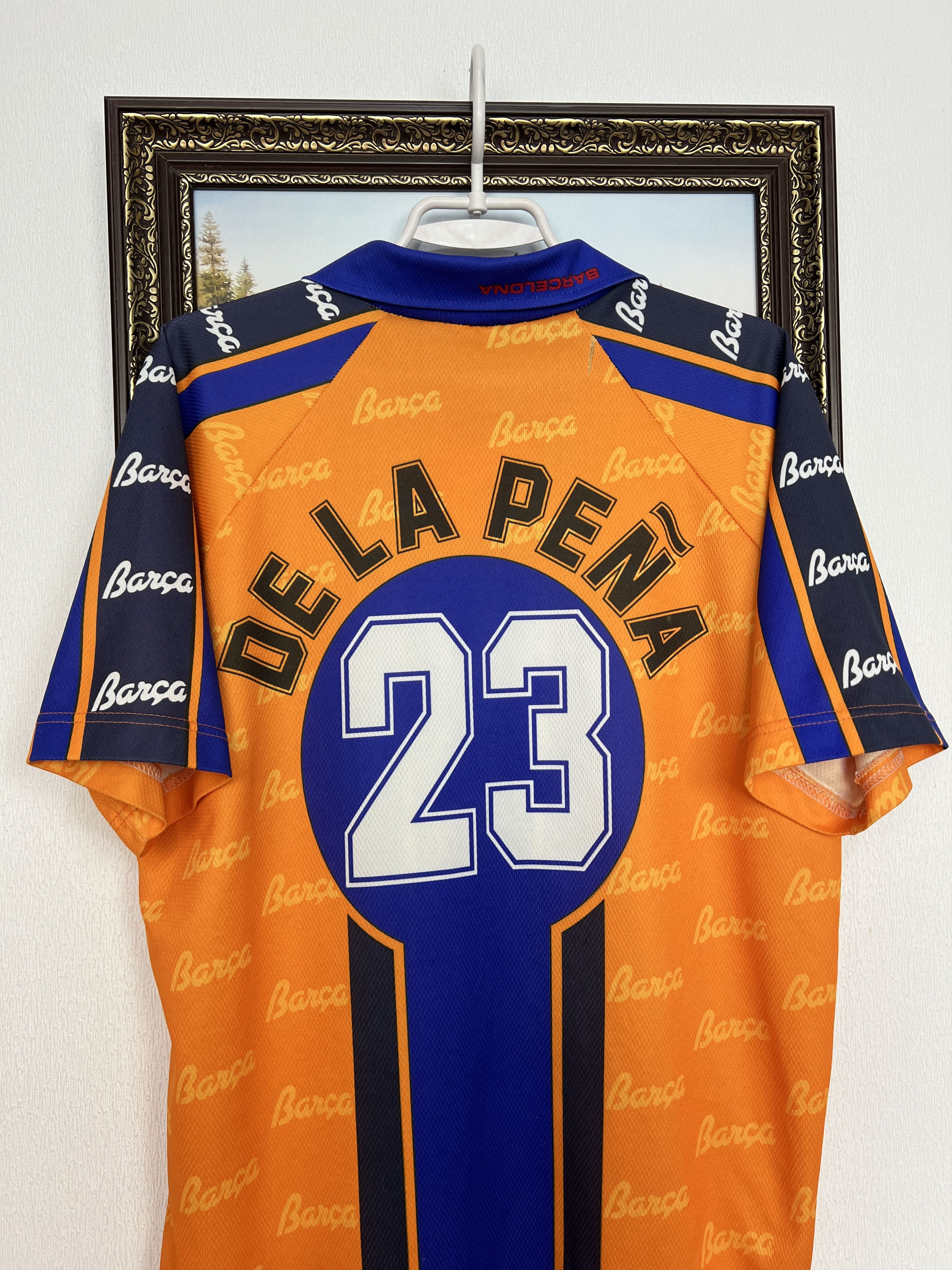 Vintage Barcelona football shirt Soccer Replica Jersey De La Pena Size US L / EU 52-54 / 3 - 8 Thumbnail