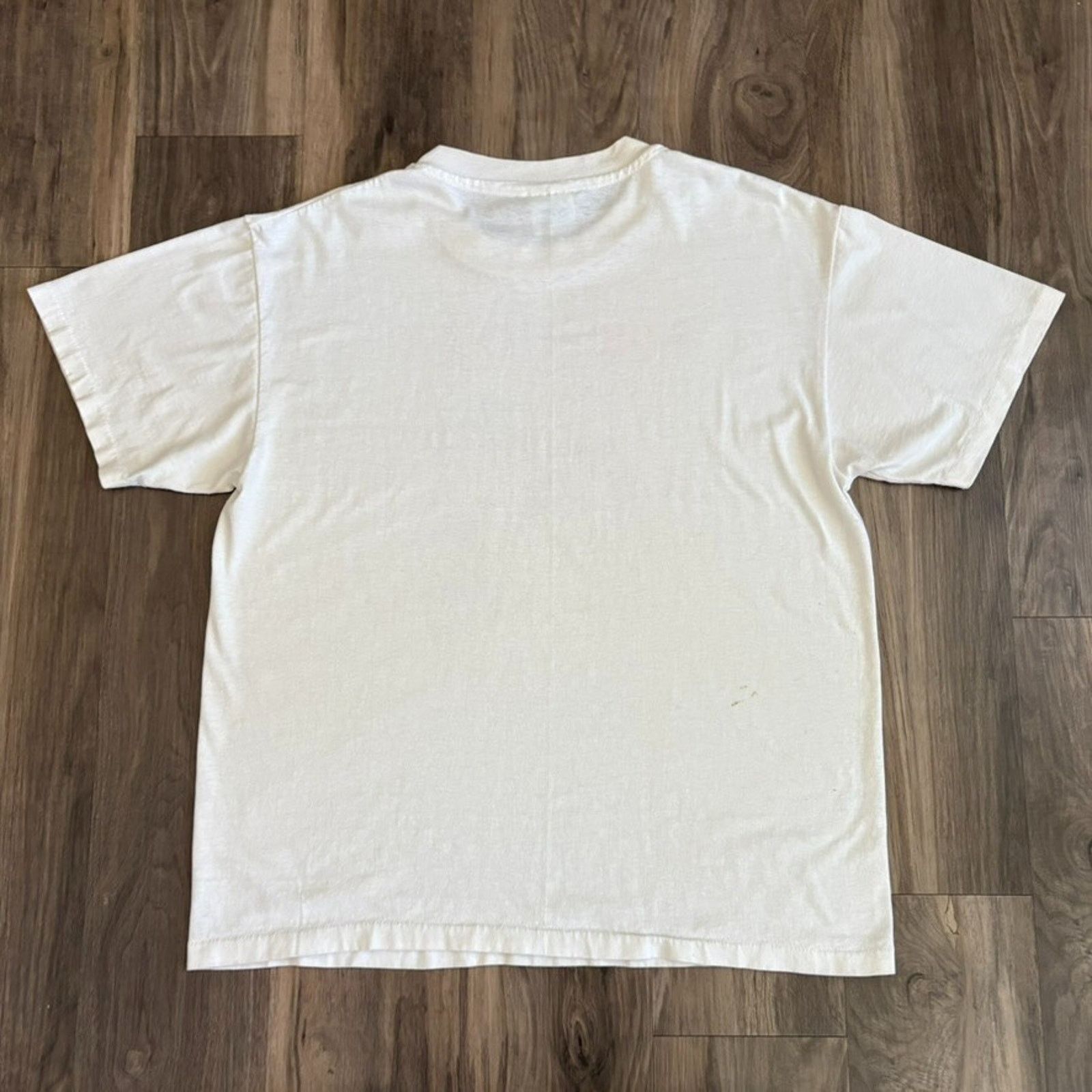 Vintage Vintage Random Baby Photo Portrait Art T-Shirt Men's Size L Size US L / EU 52-54 / 3 - 9 Thumbnail