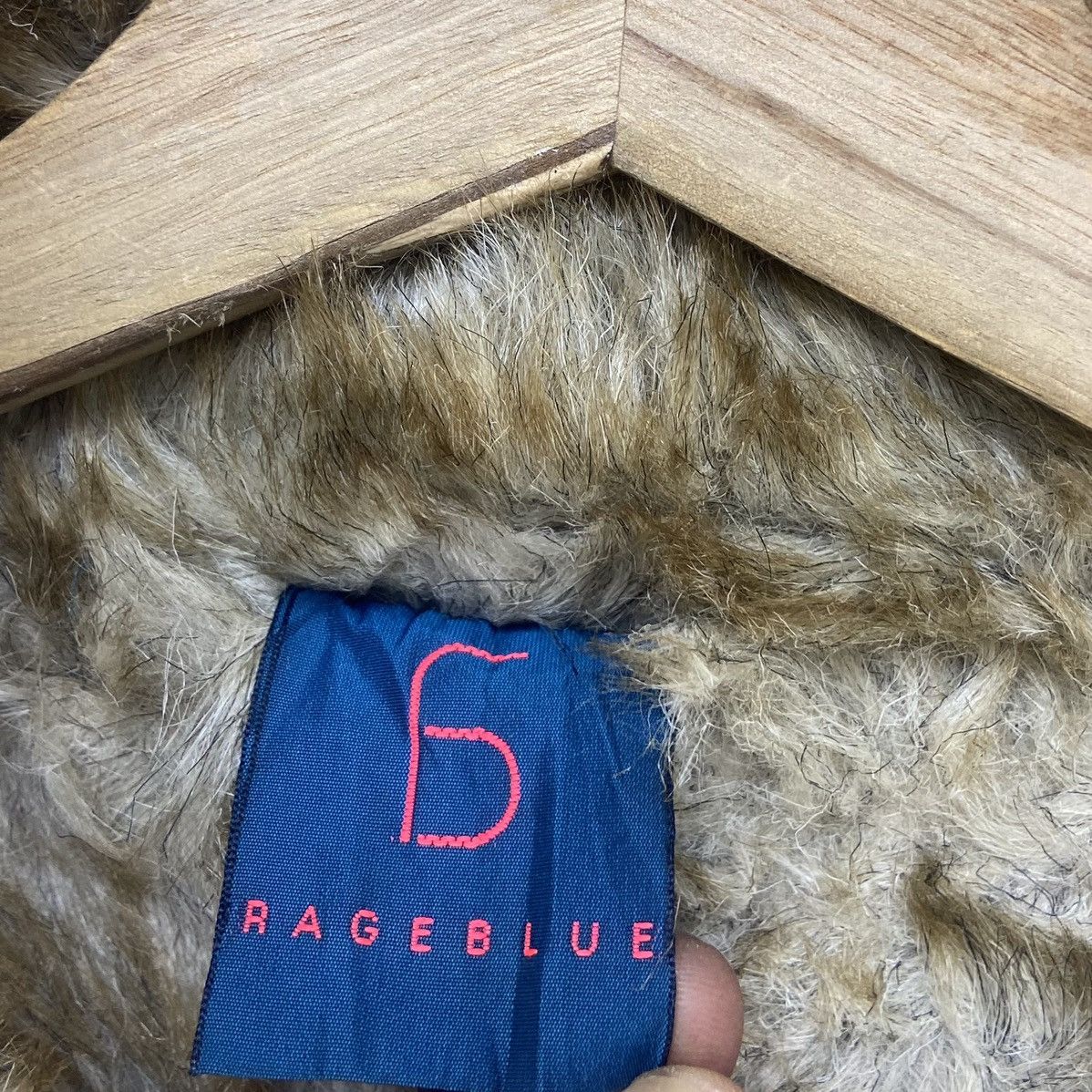 Japanese Brand Rageblue Street Fashion Fur Winter Denim Jacket Size US S / EU 44-46 / 1 - 14 Thumbnail